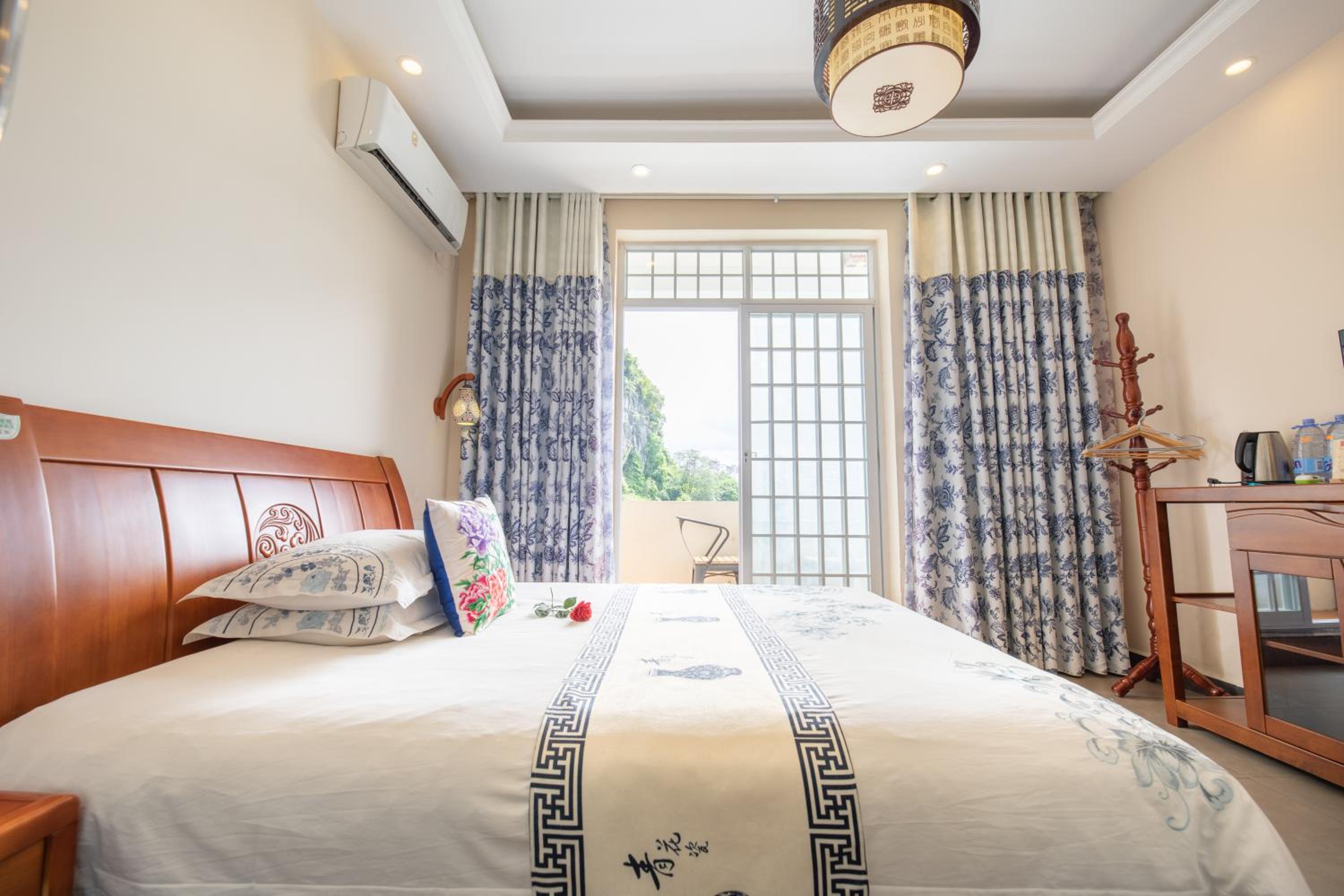Junshe Boutique Guest House-Complementary pick up servie for a 3-night stay in a deluxe room