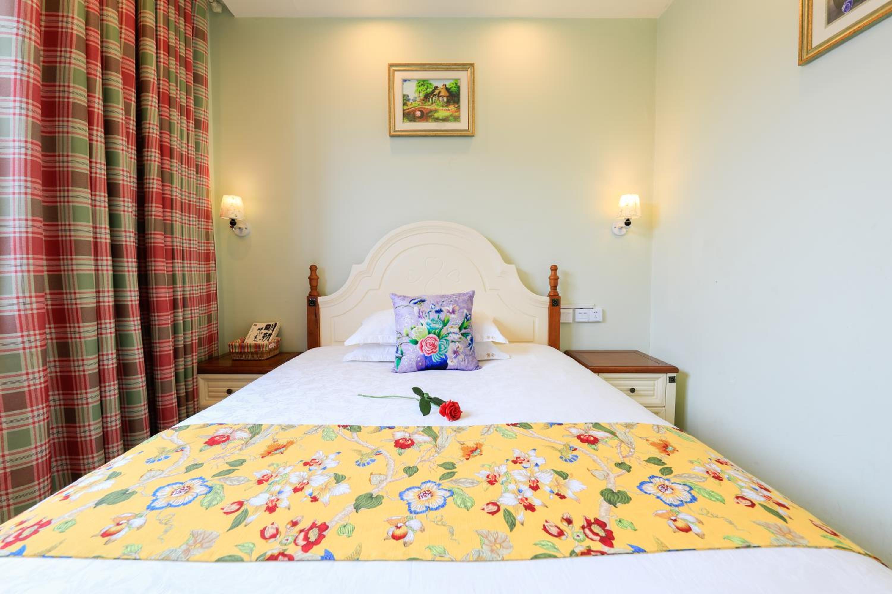 Junshe Boutique Guest House-Complementary pick up servie for a 3-night stay in a deluxe room