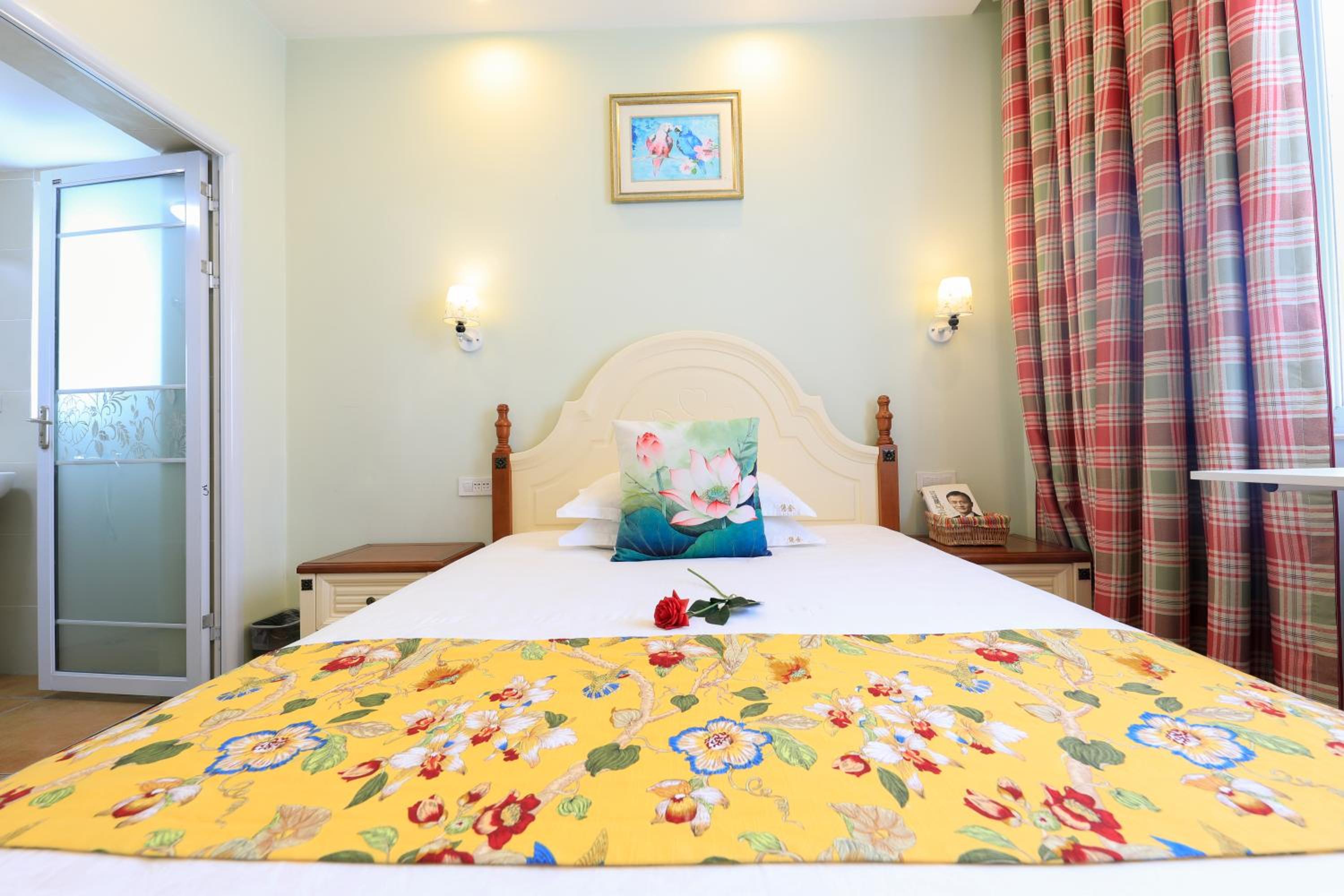 Junshe Boutique Guest House-Complementary pick up servie for a 3-night stay in a deluxe room