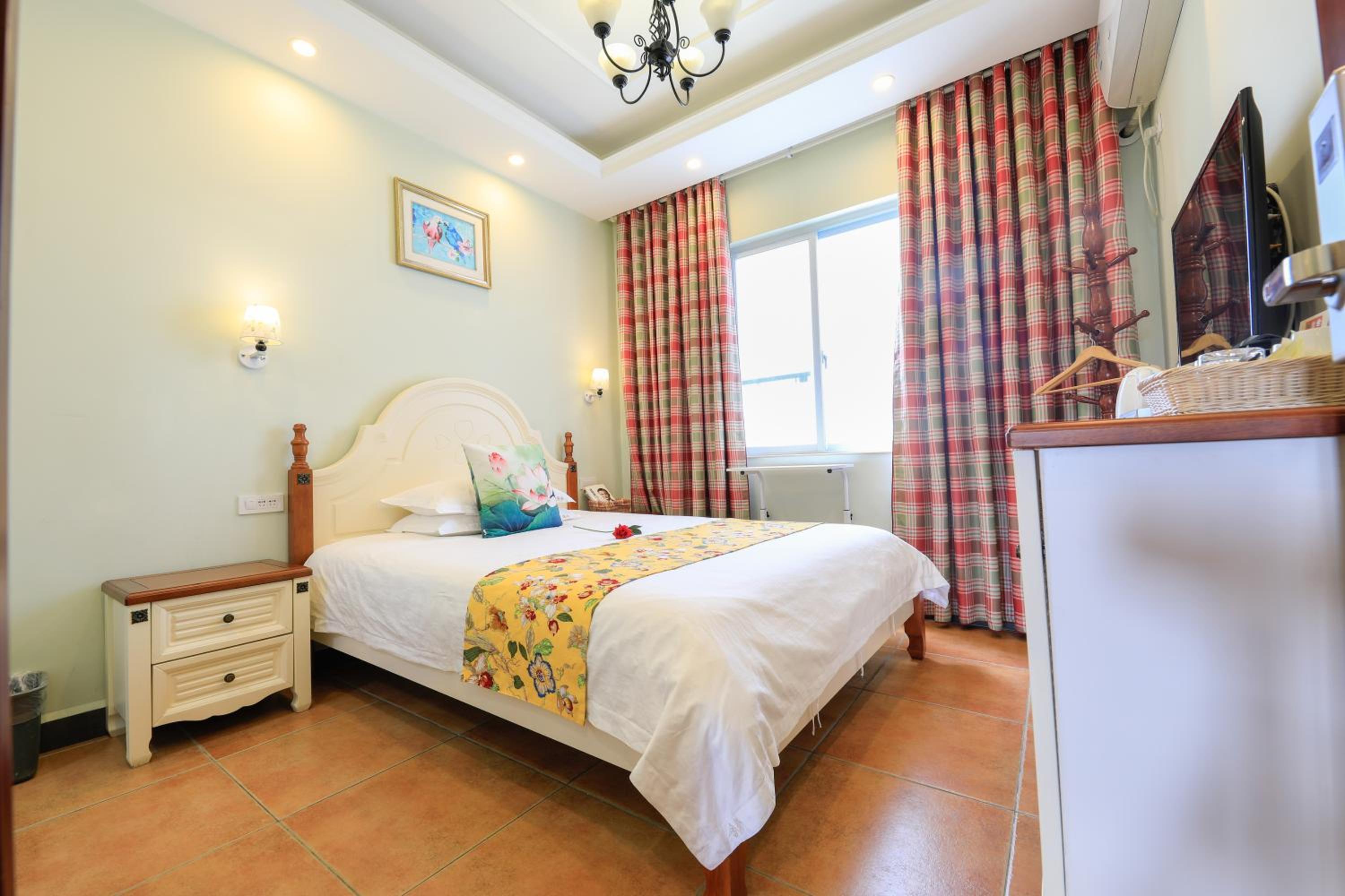 Junshe Boutique Guest House-Complementary pick up servie for a 3-night stay in a deluxe room