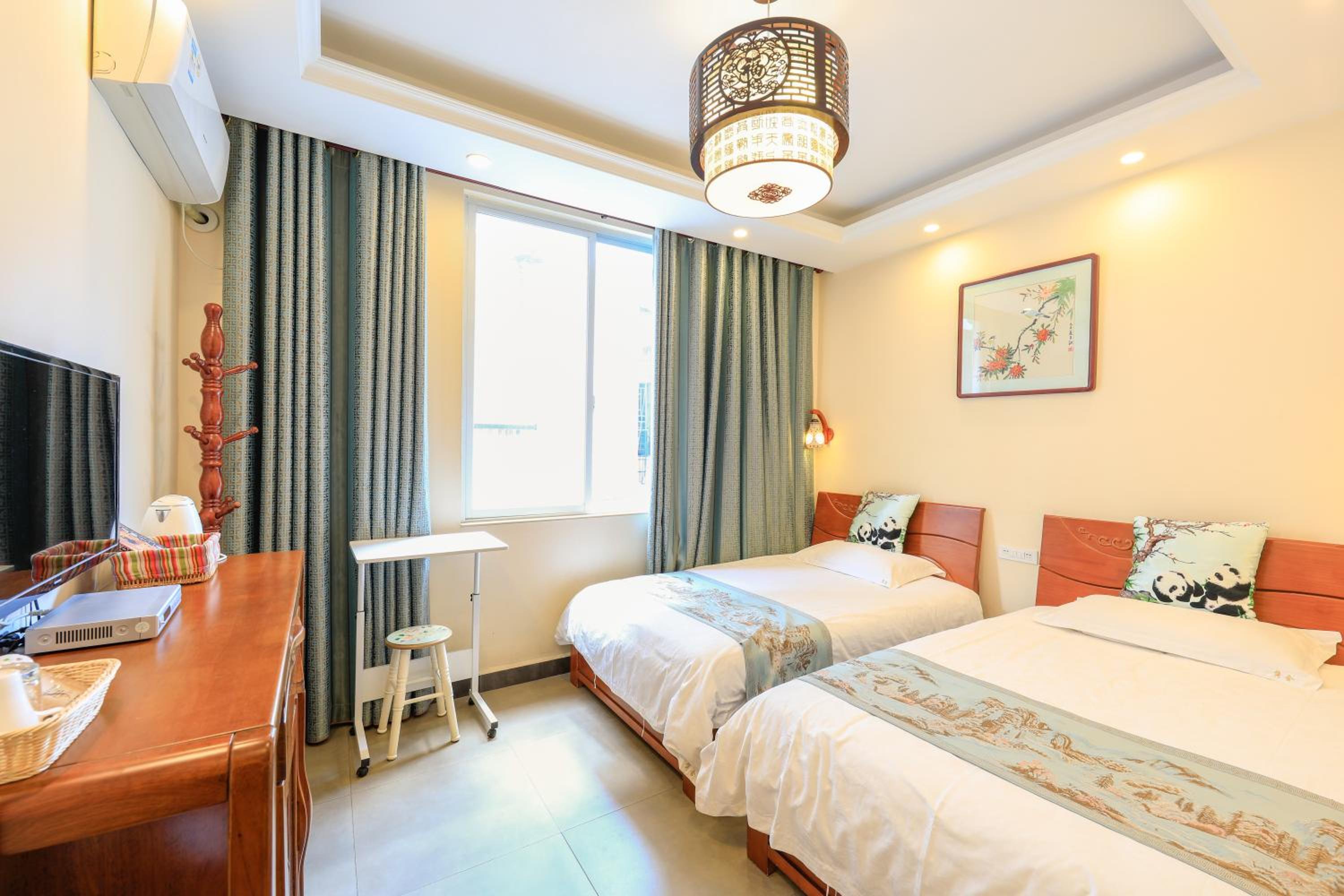 Junshe Boutique Guest House-Complementary pick up servie for a 3-night stay in a deluxe room