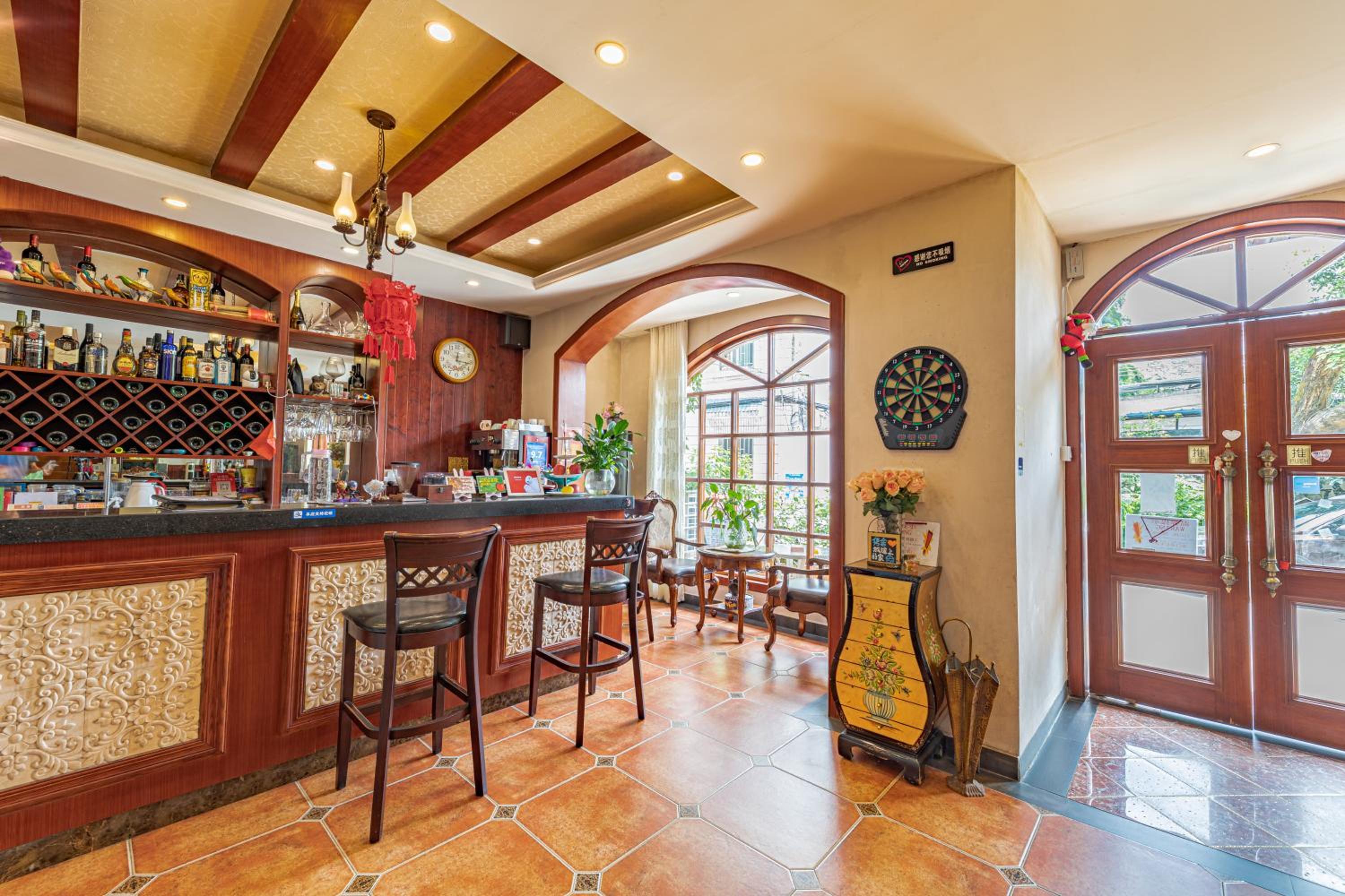 Junshe Boutique Guest House-Complementary pick up servie for a 3-night stay in a deluxe room