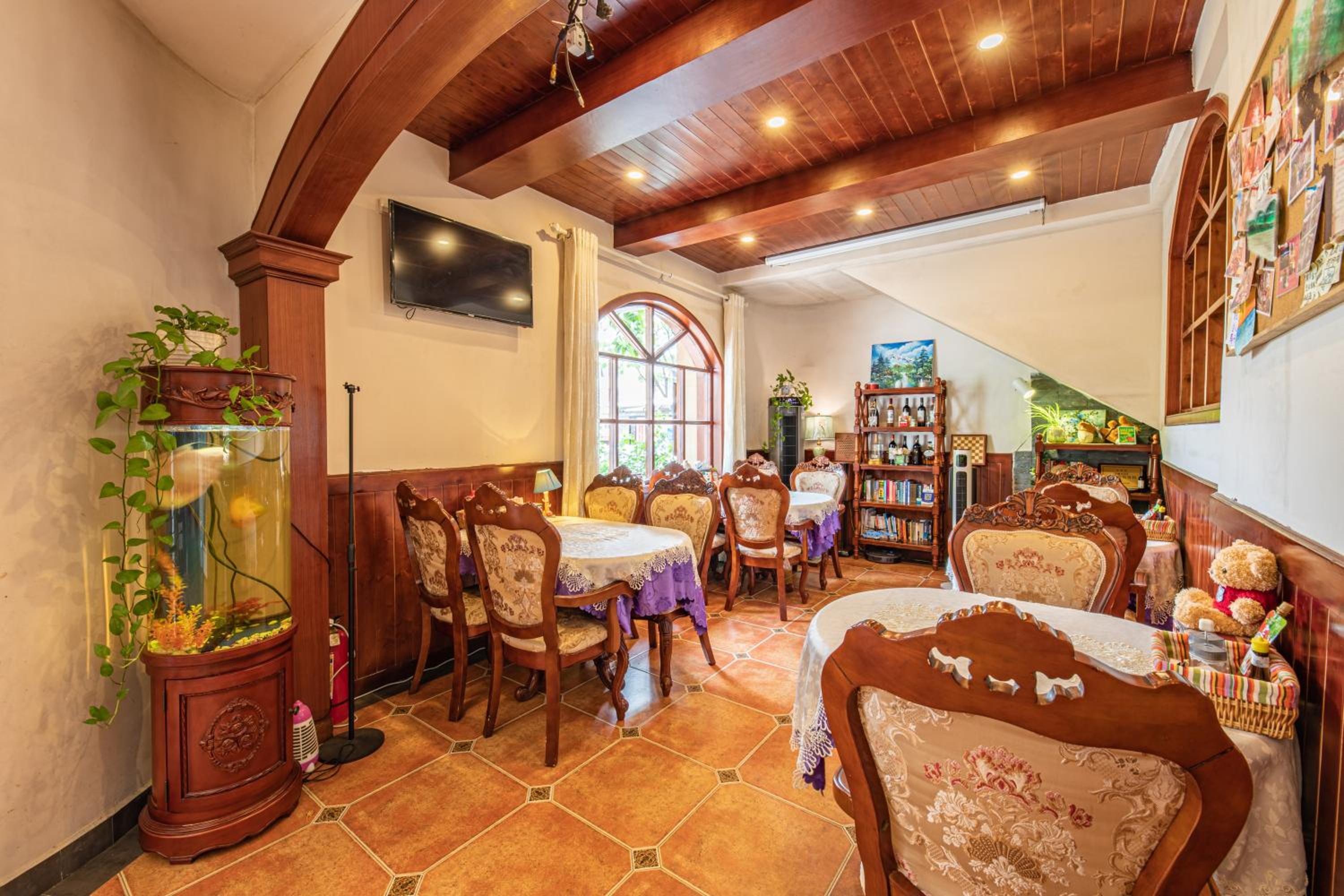 Junshe Boutique Guest House-Complementary pick up servie for a 3-night stay in a deluxe room