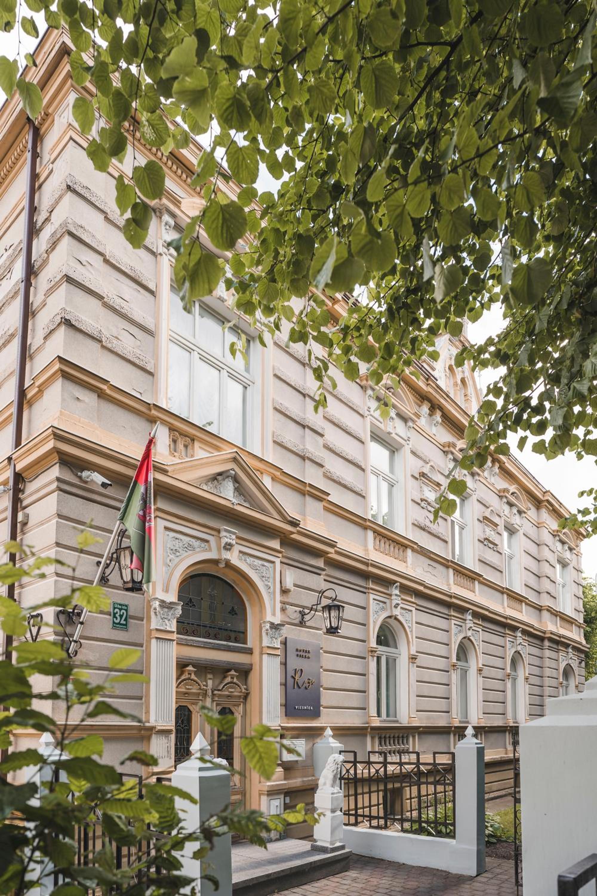 Hotel Roze Villa - Image 1