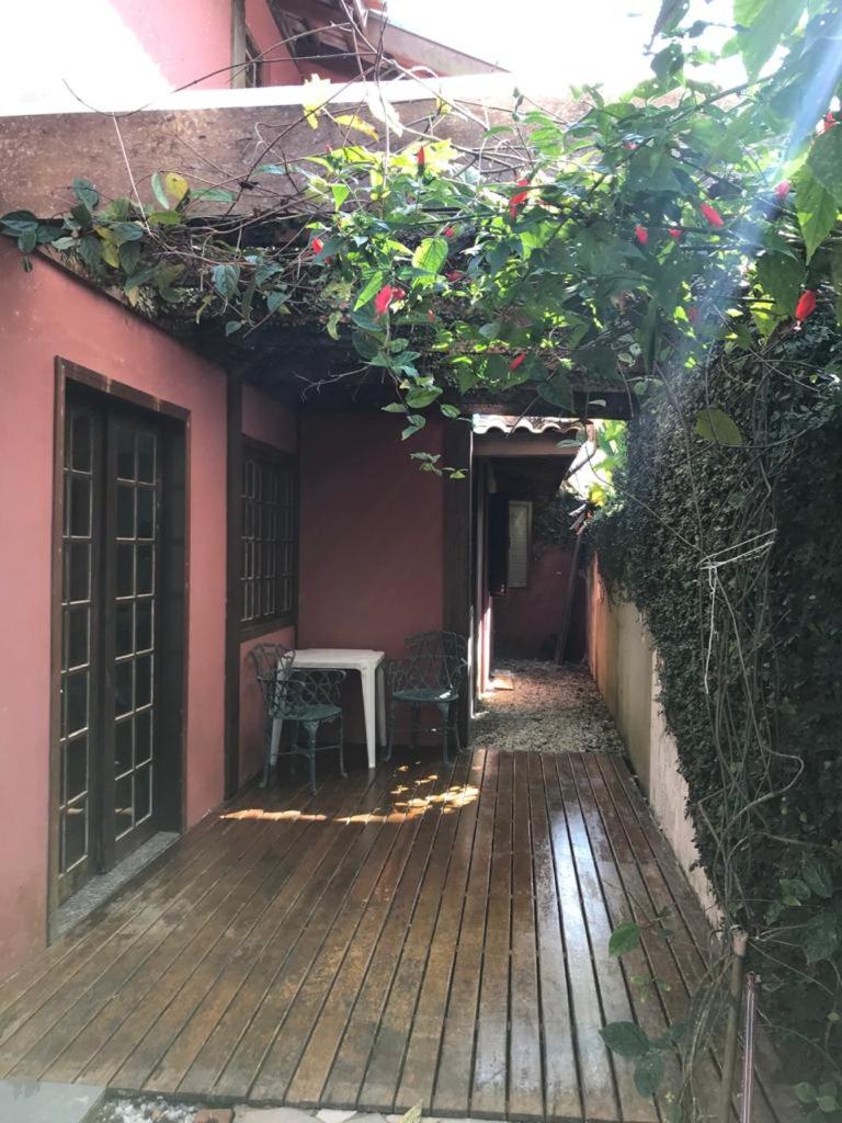 Casa de praia com piscina e clima de montanha