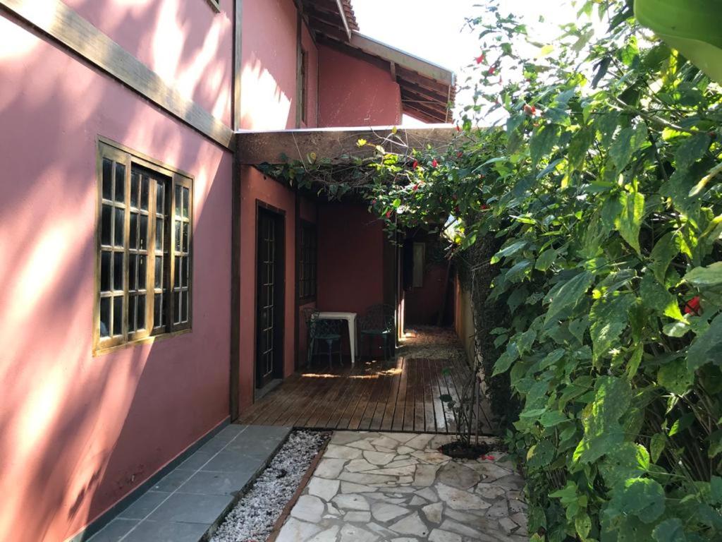 Casa de praia com piscina e clima de montanha