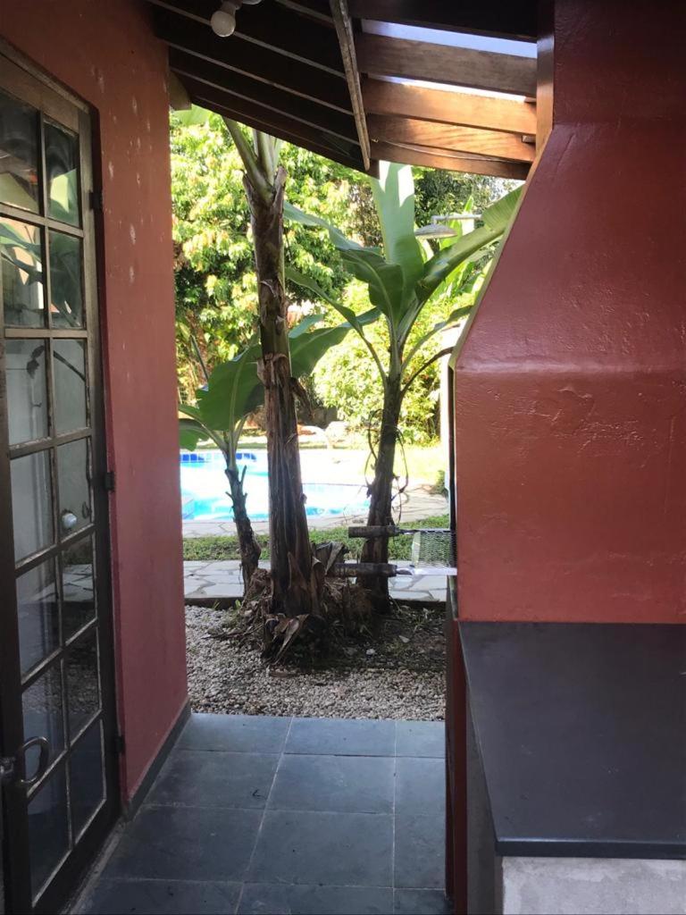 Casa de praia com piscina e clima de montanha