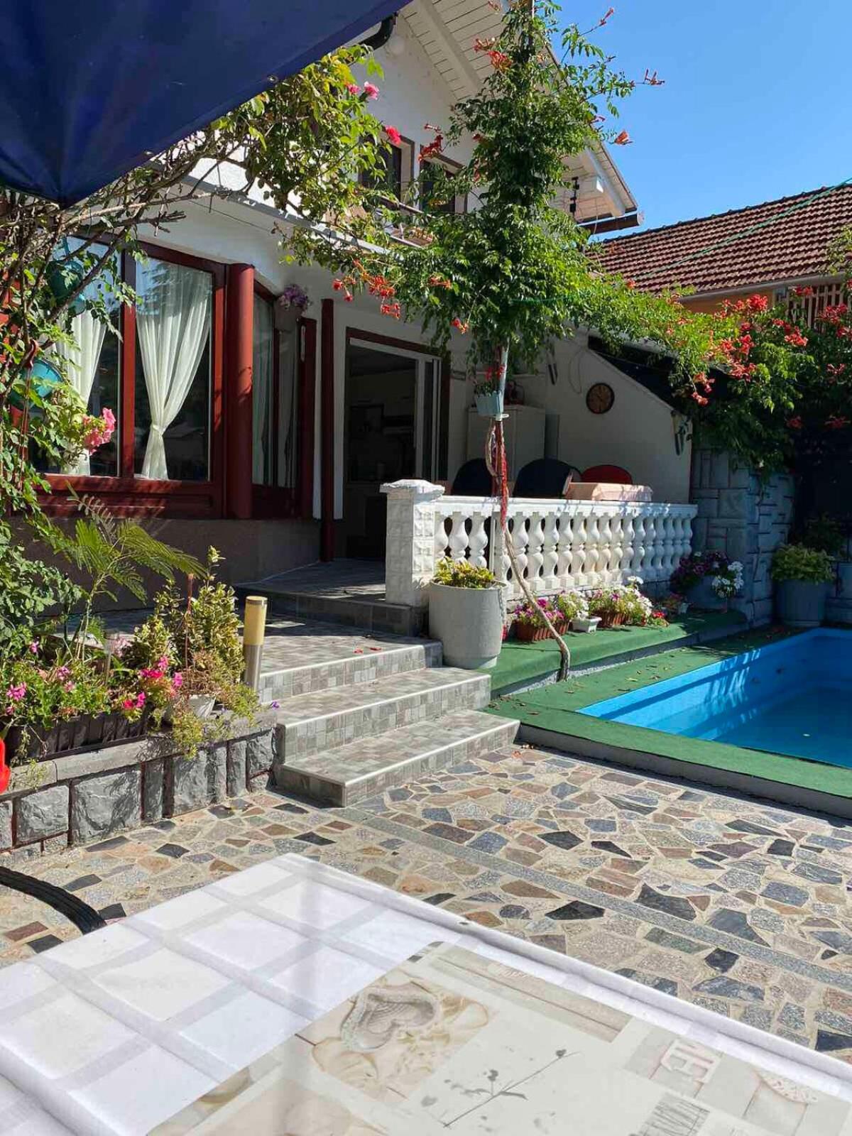 Villa Dino