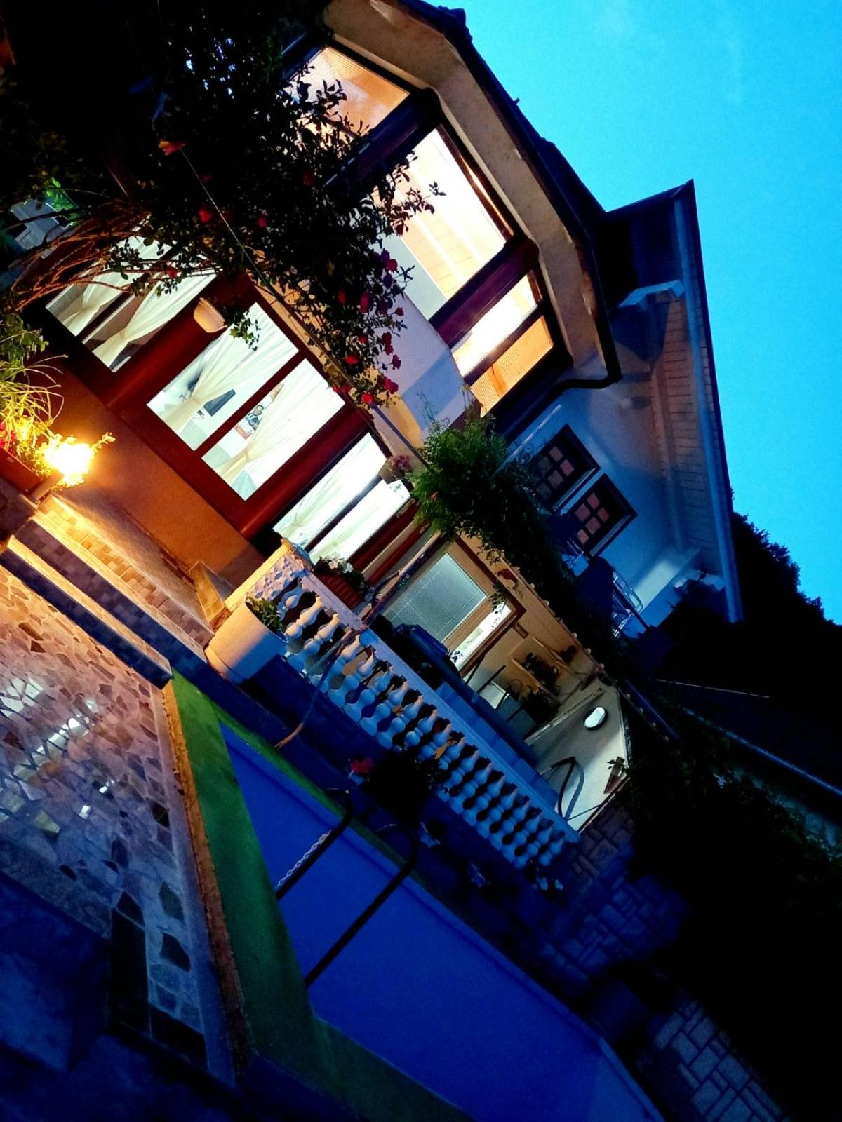 Villa Dino