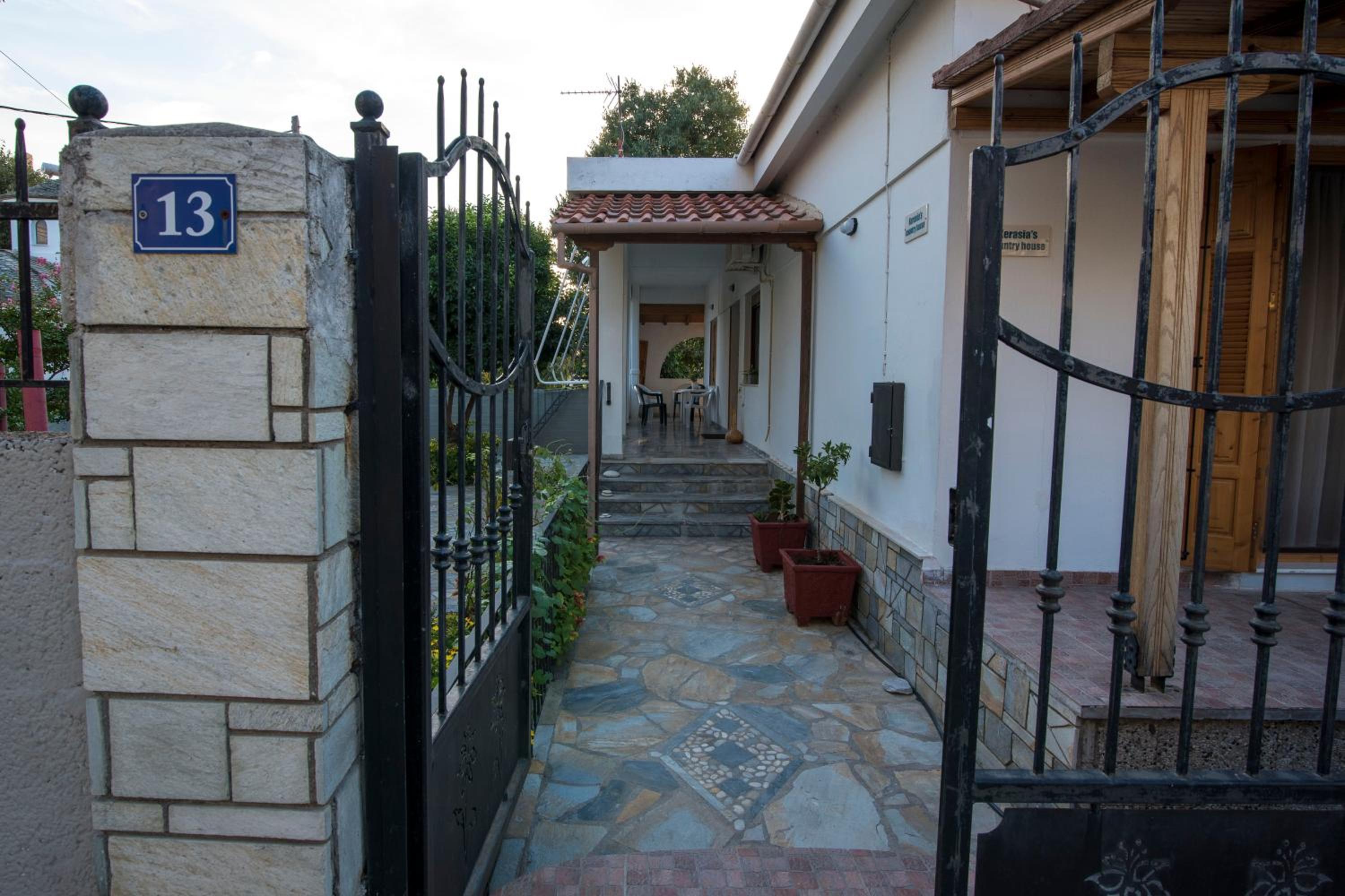 Hotel Kerasia's Country House