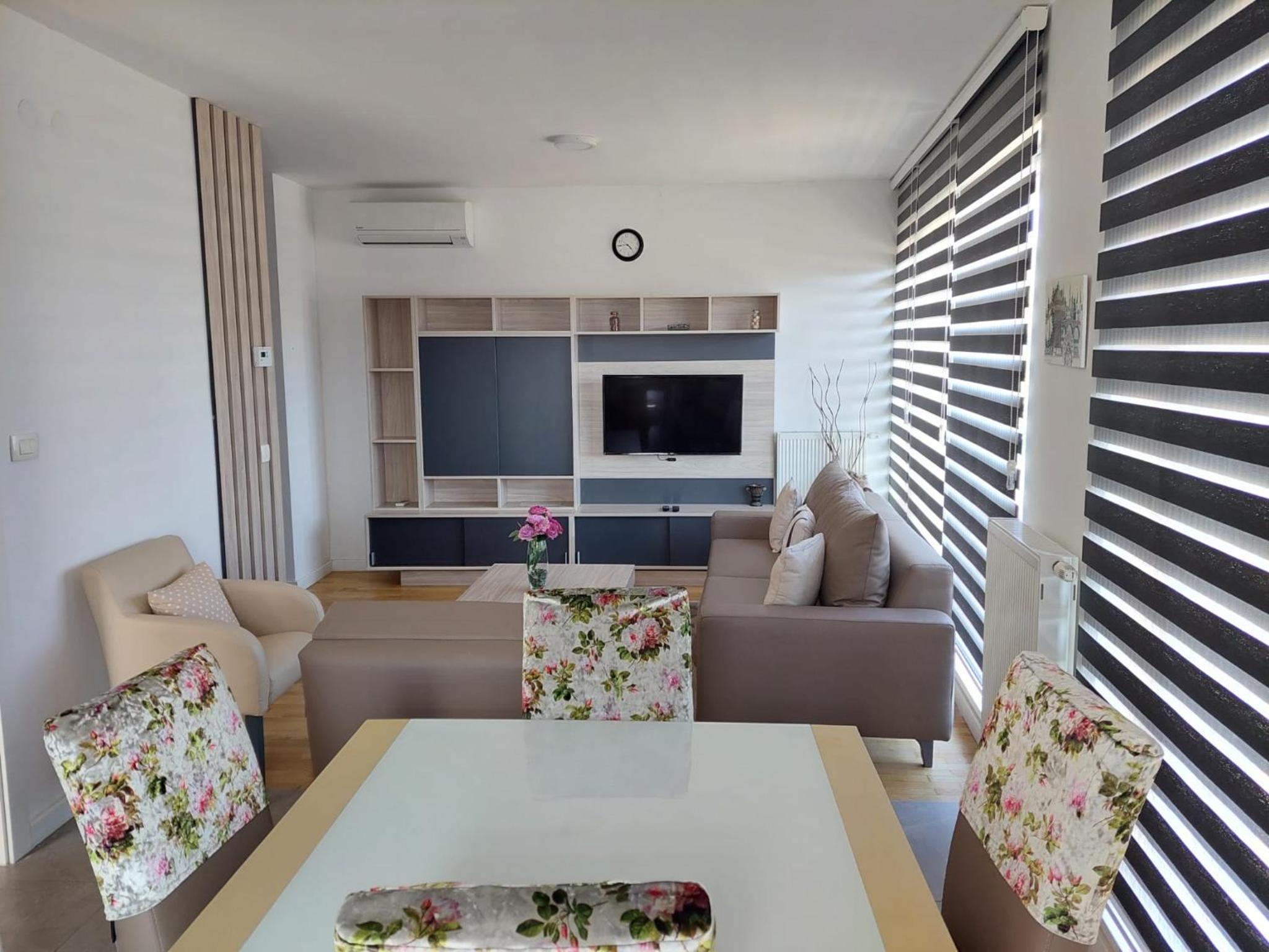 Riverside Apartments