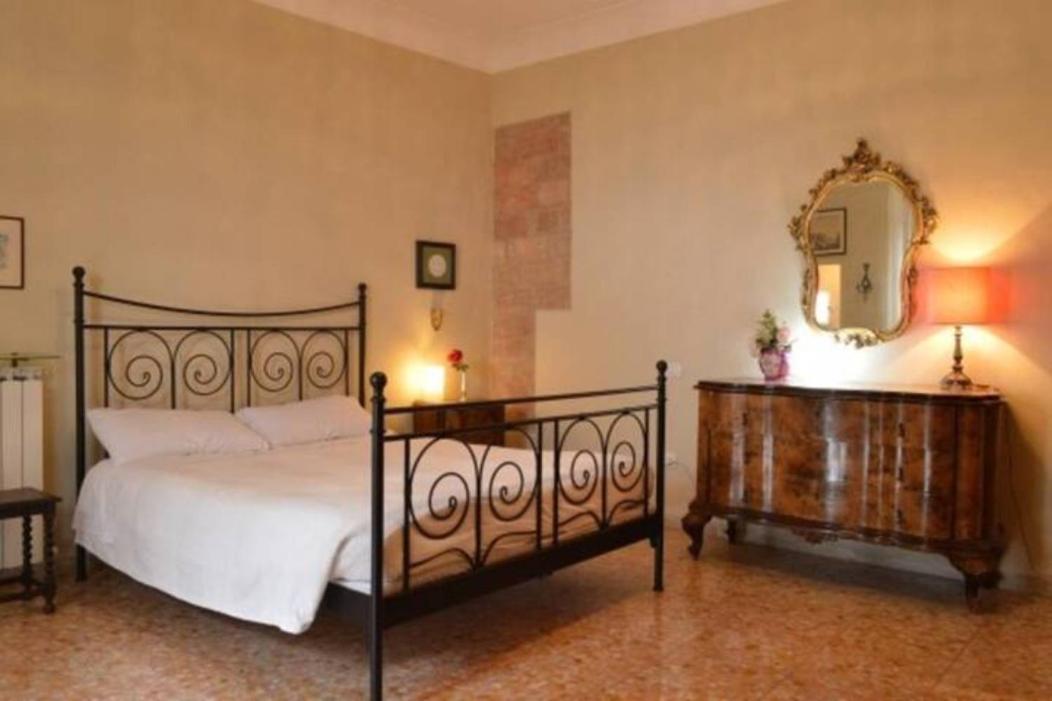 Nice View en Todi — hotel room