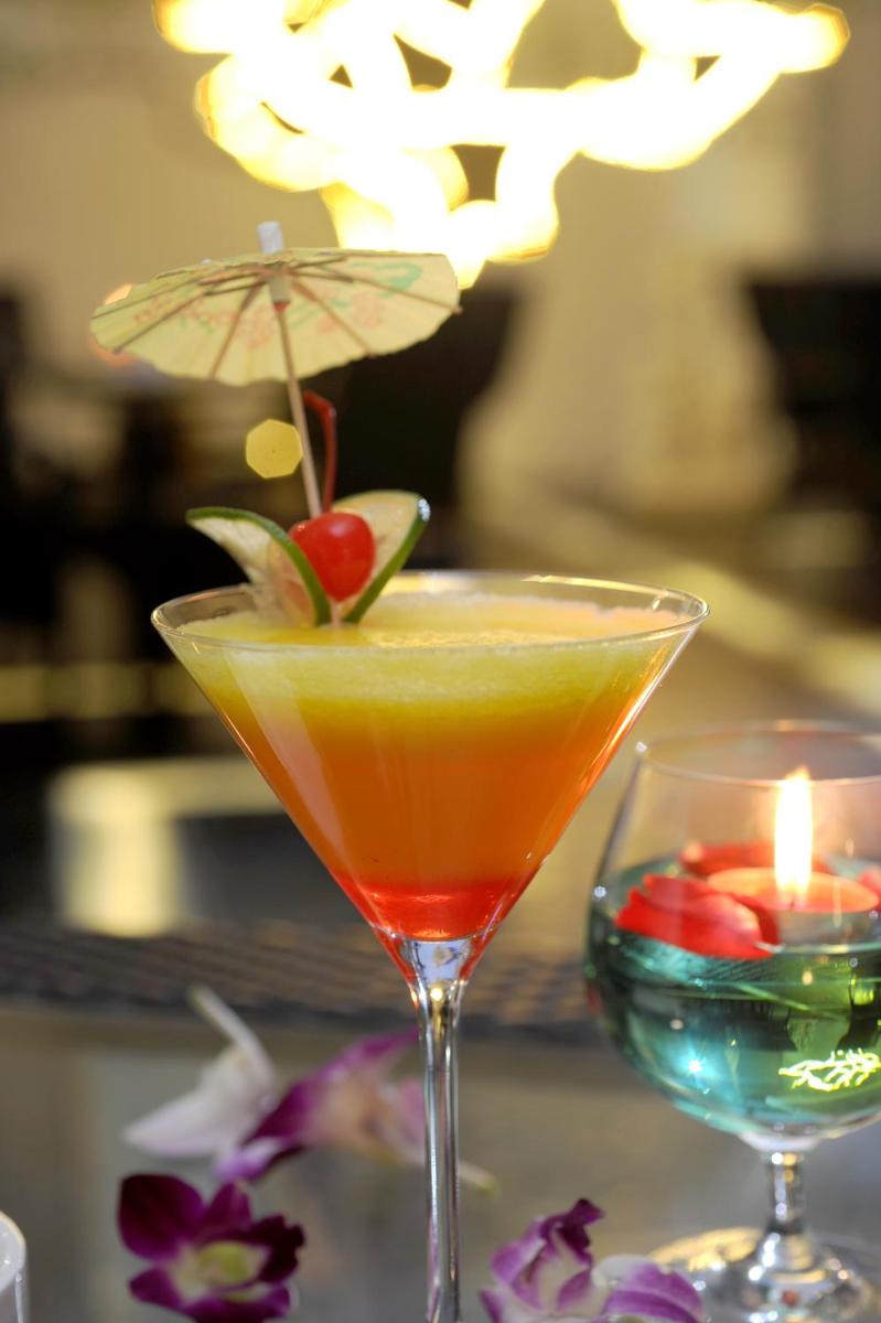 bar
