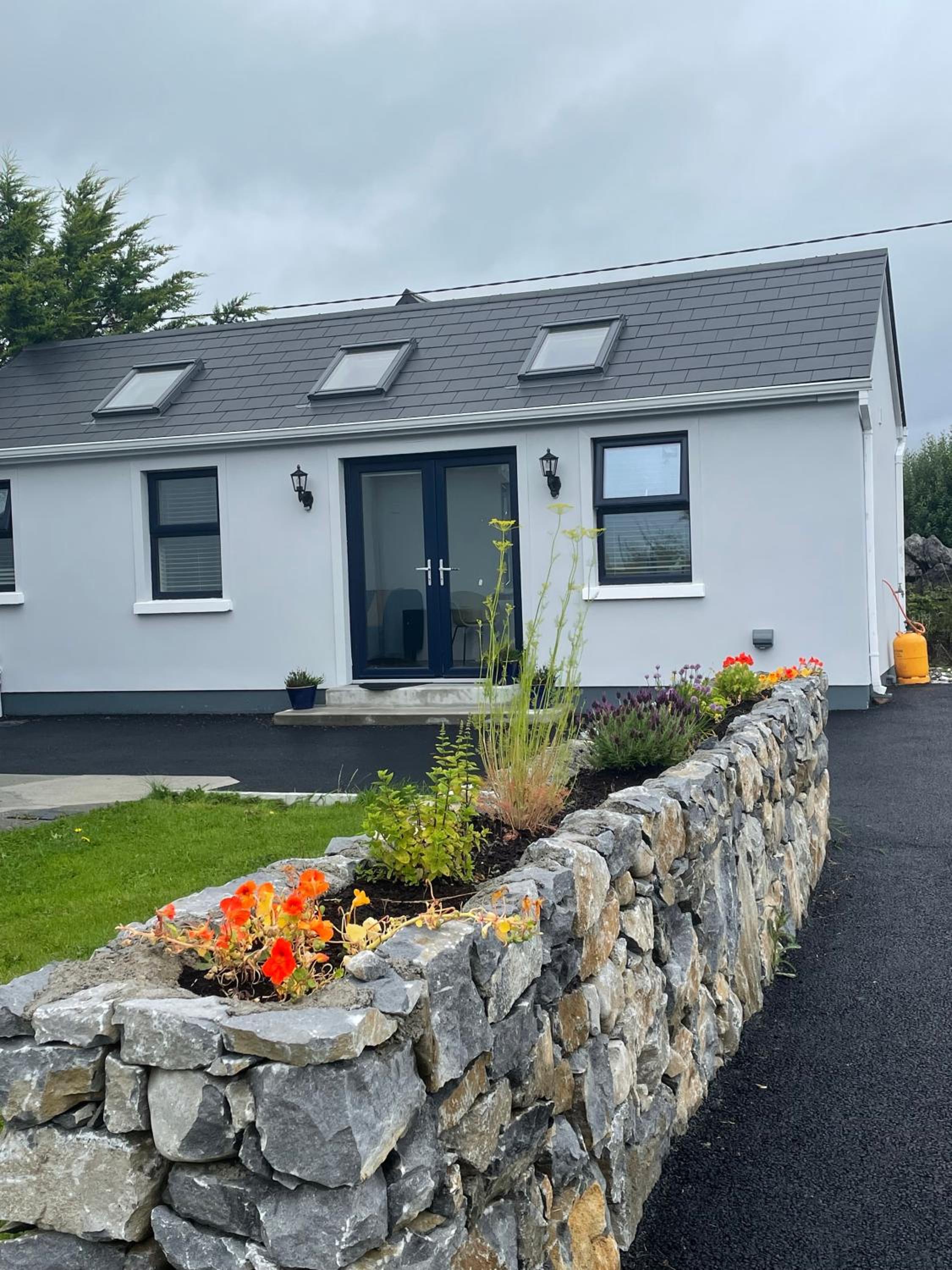 Tigh Noor - Escape to Kinvara by the sea! view 3