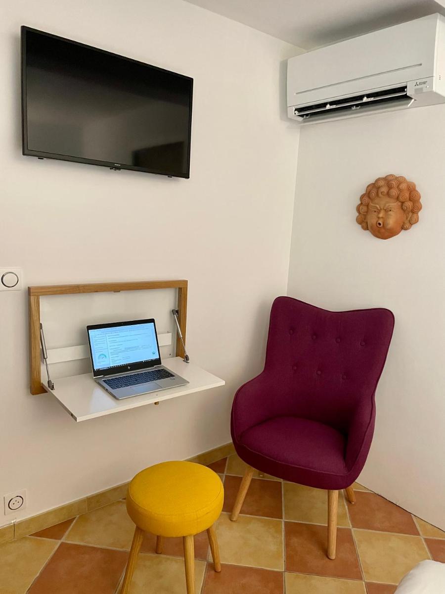 Montpellier Vacations - PILA BED Montpellier Centre Corum Comedie - Chambre calme climatisee - Quiet air-conditioned room - Property Image 14