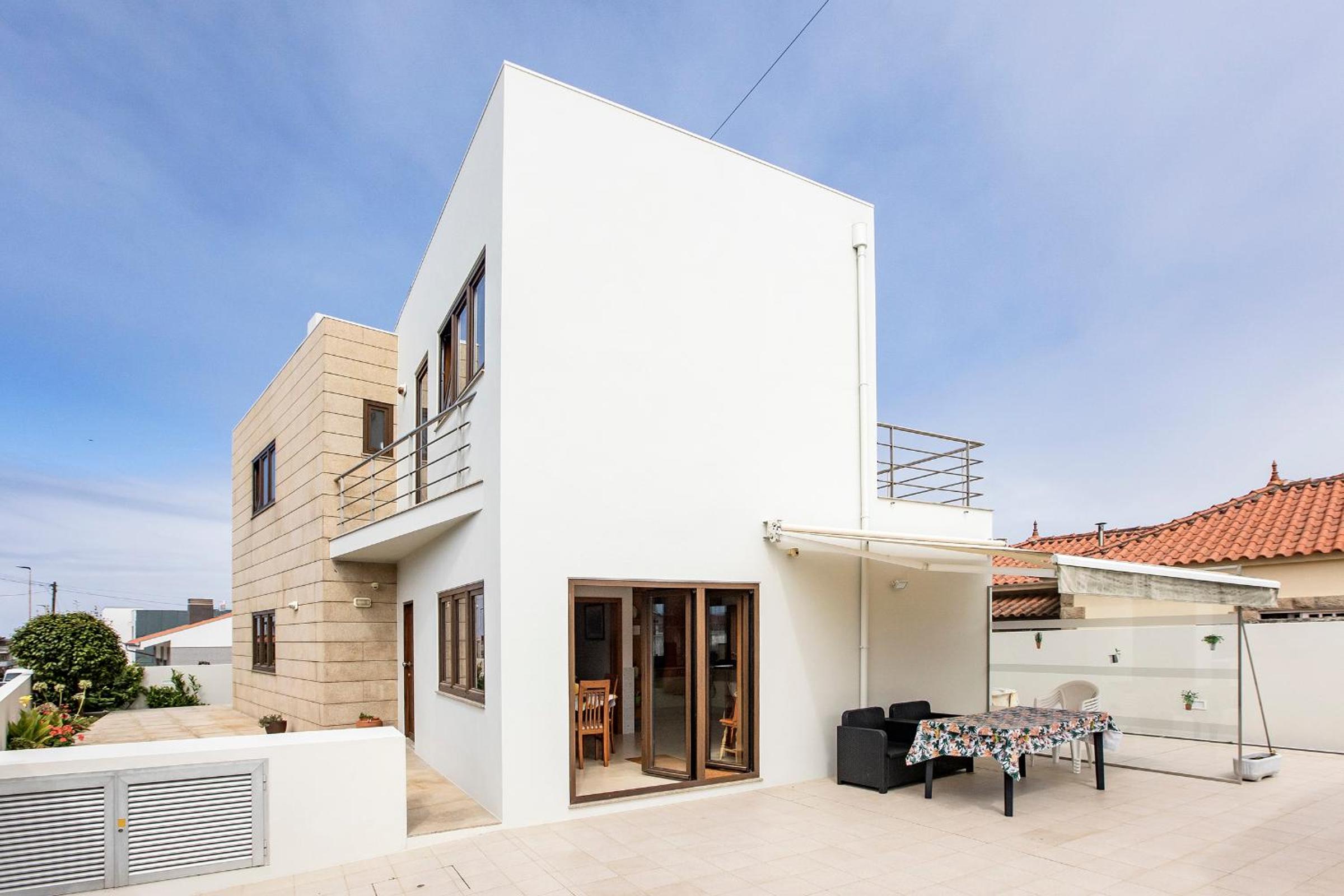 Mindelo 3BDR Duplex House W/Pool