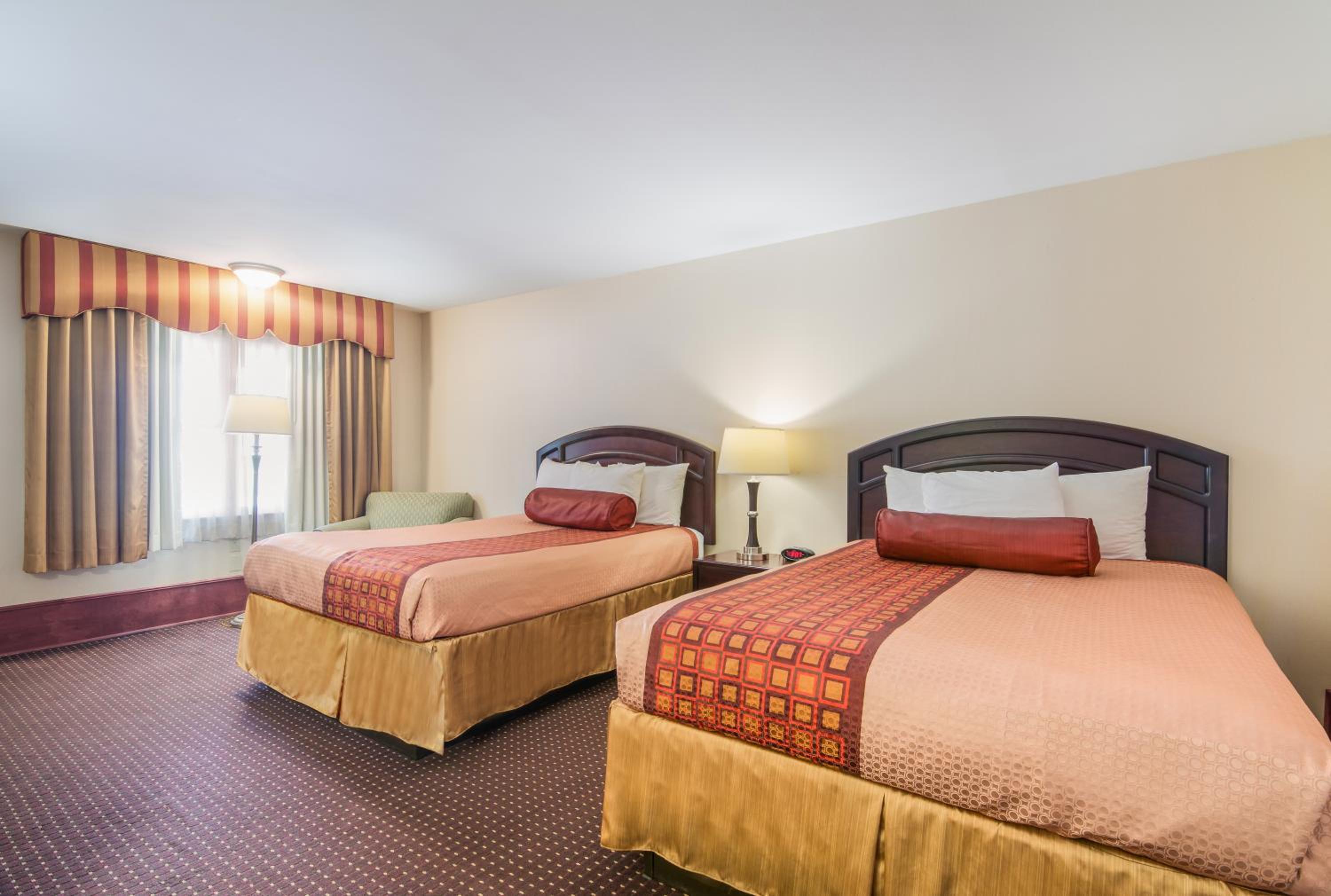 Rodeway Inn - Property Image 3