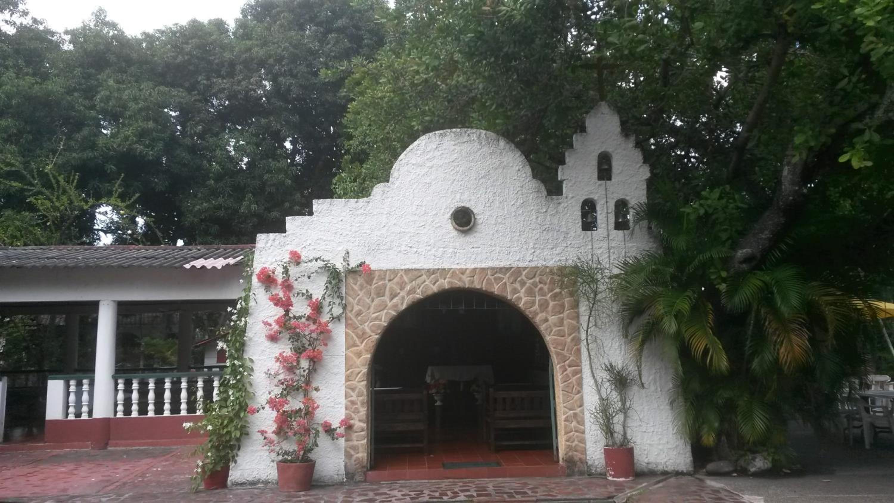 VILLA GLADHYS CASA CAMPESTRE