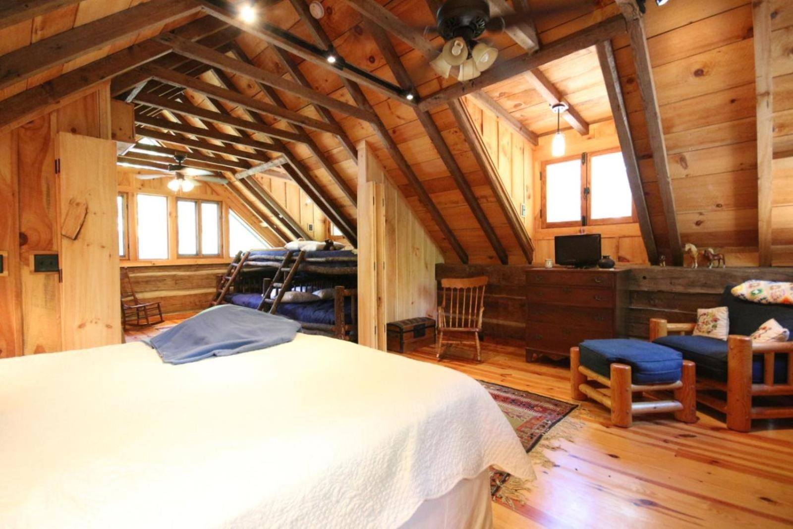 Sarah`s Cabin · Sarah`s Cabin in Pisgah Forest