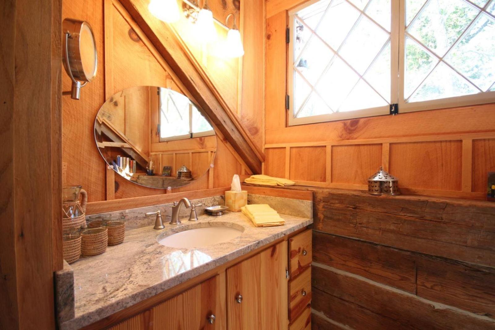Sarah`s Cabin · Sarah`s Cabin in Pisgah Forest