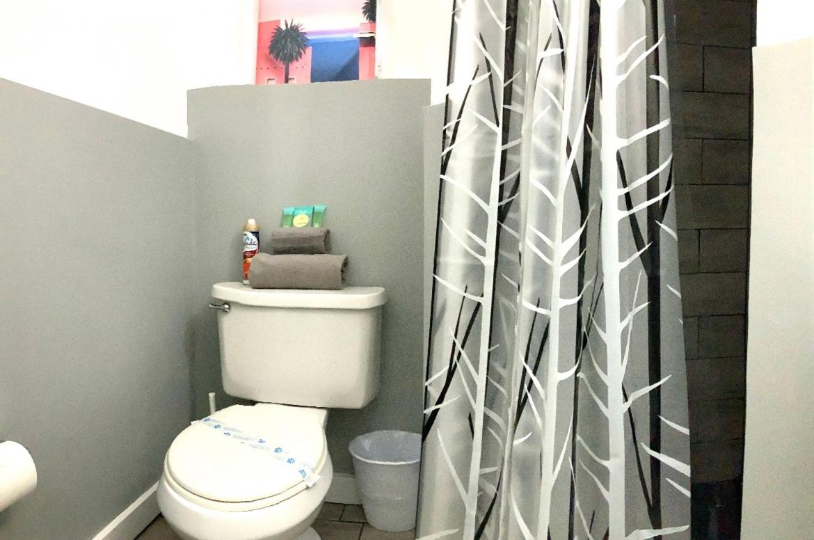 Adorable private apartments in the Heart of Miami!
