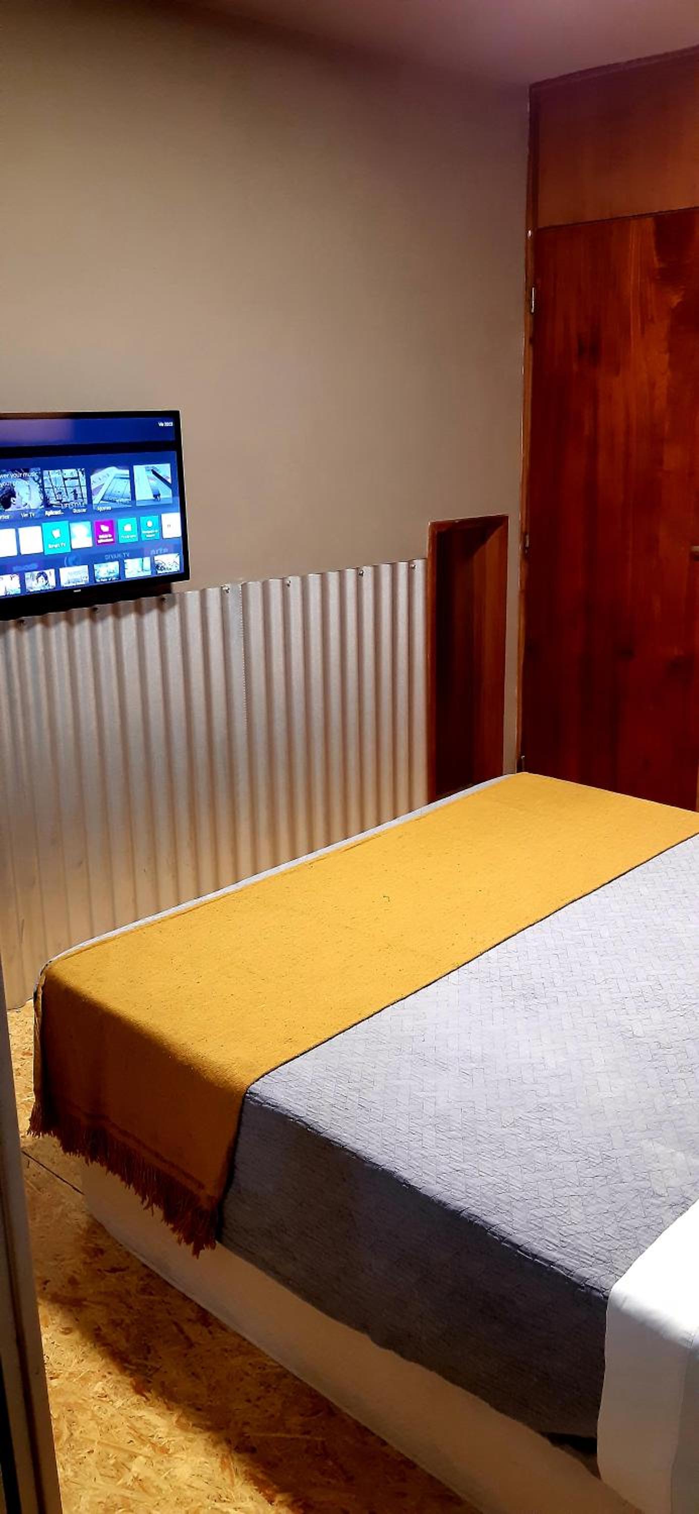 Bucanaan hostel boutique