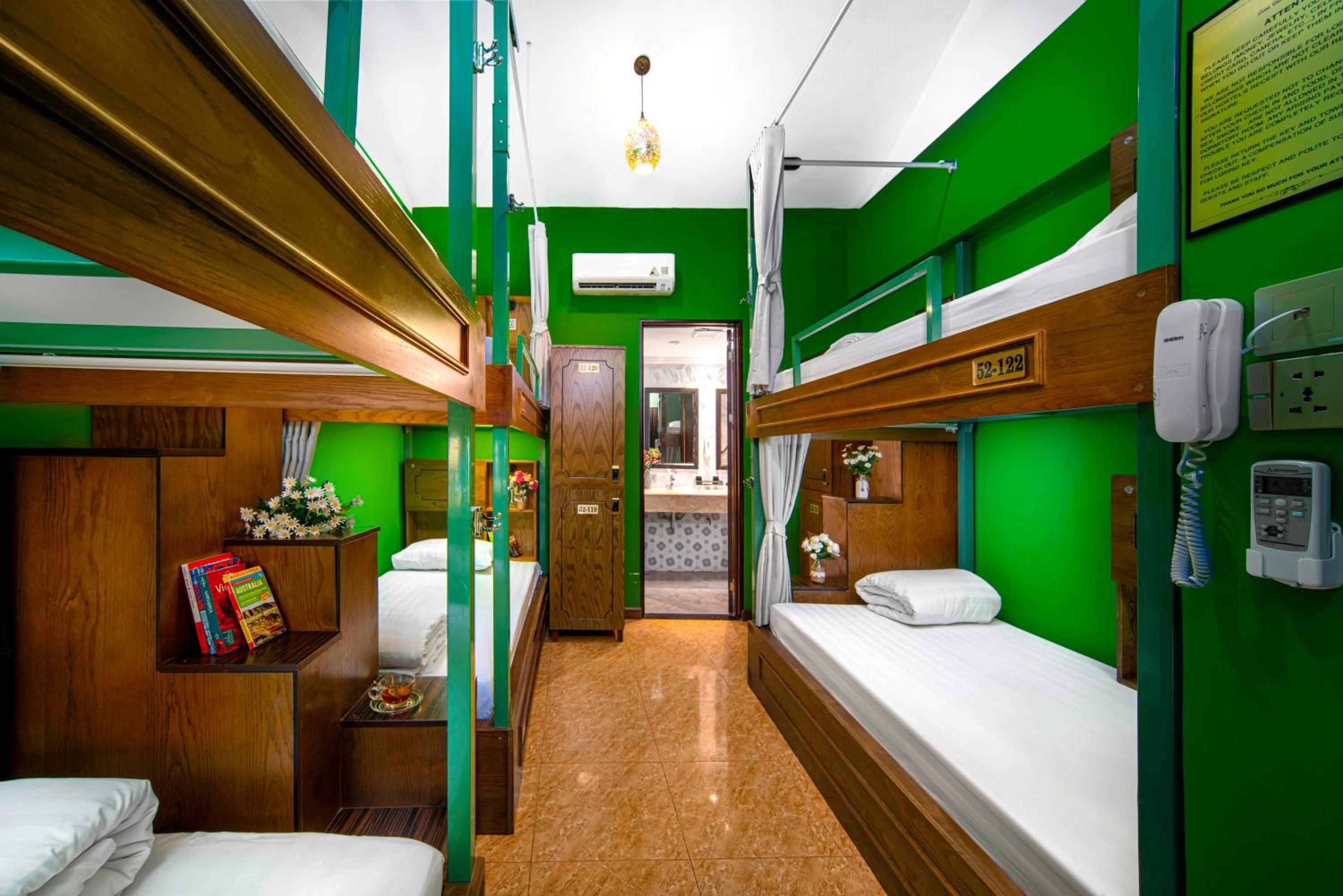 Little Charm Hanoi Hostel