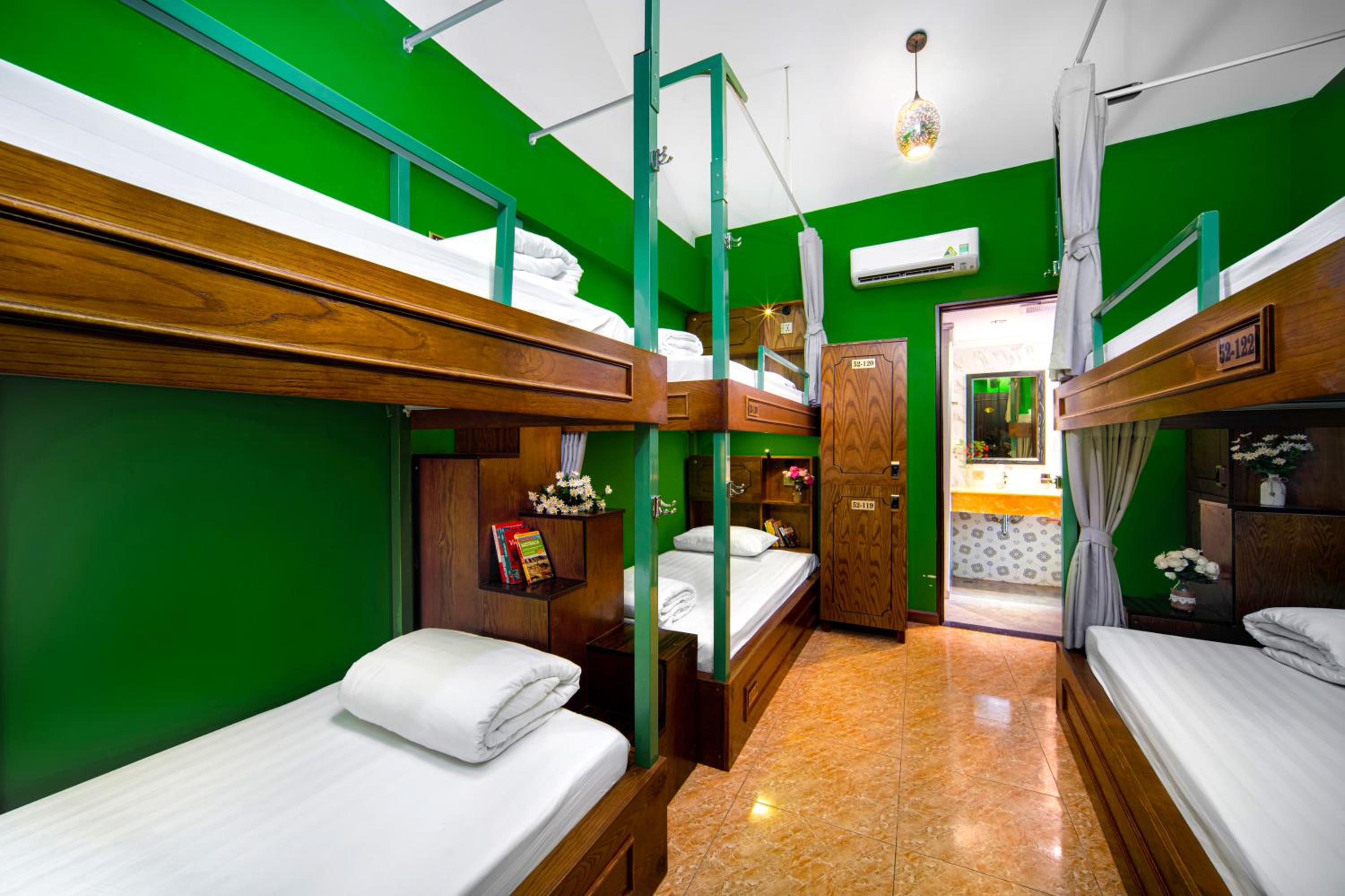 Little Charm Hanoi Hostel