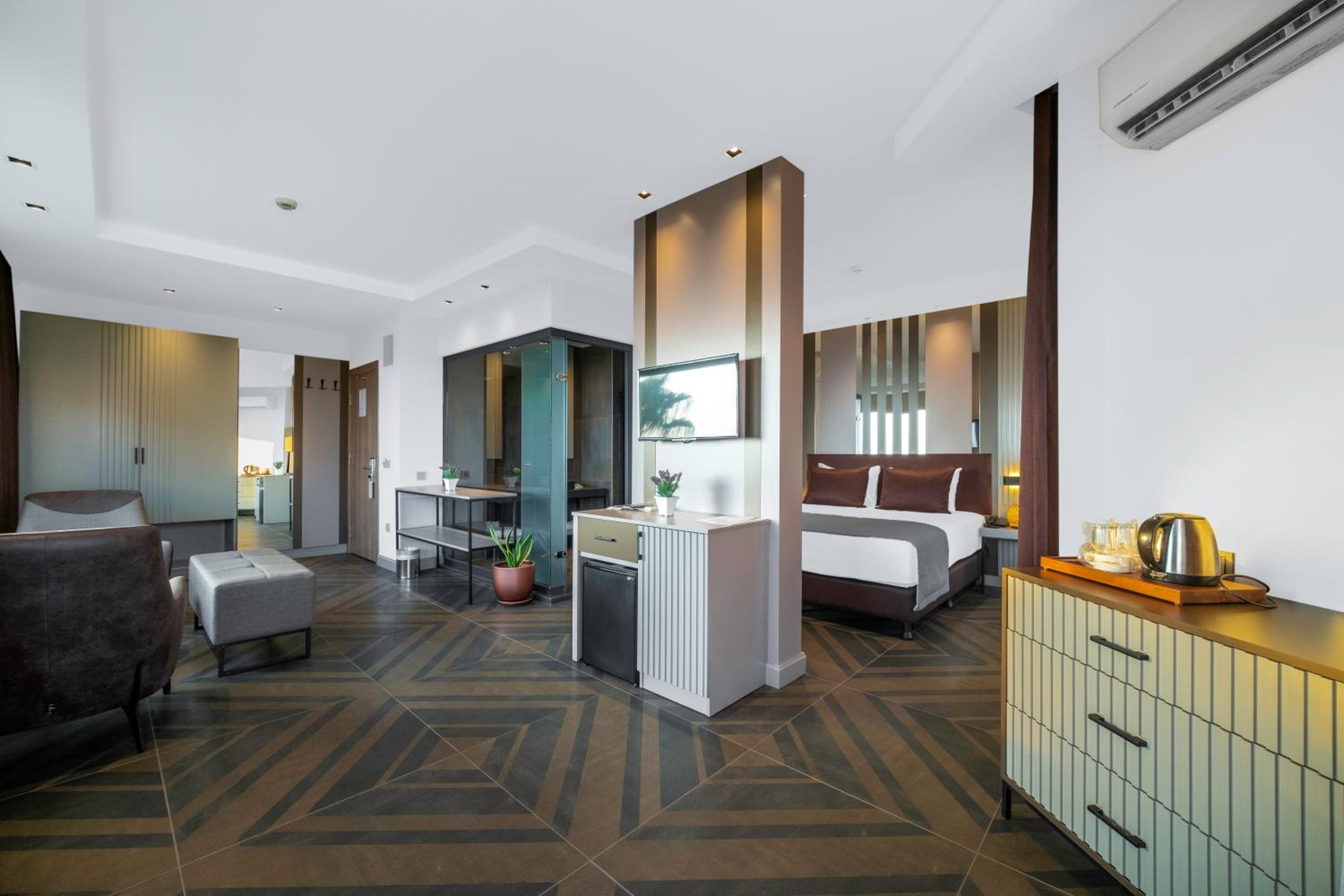 Riviera Hotel & Spa - Image 47