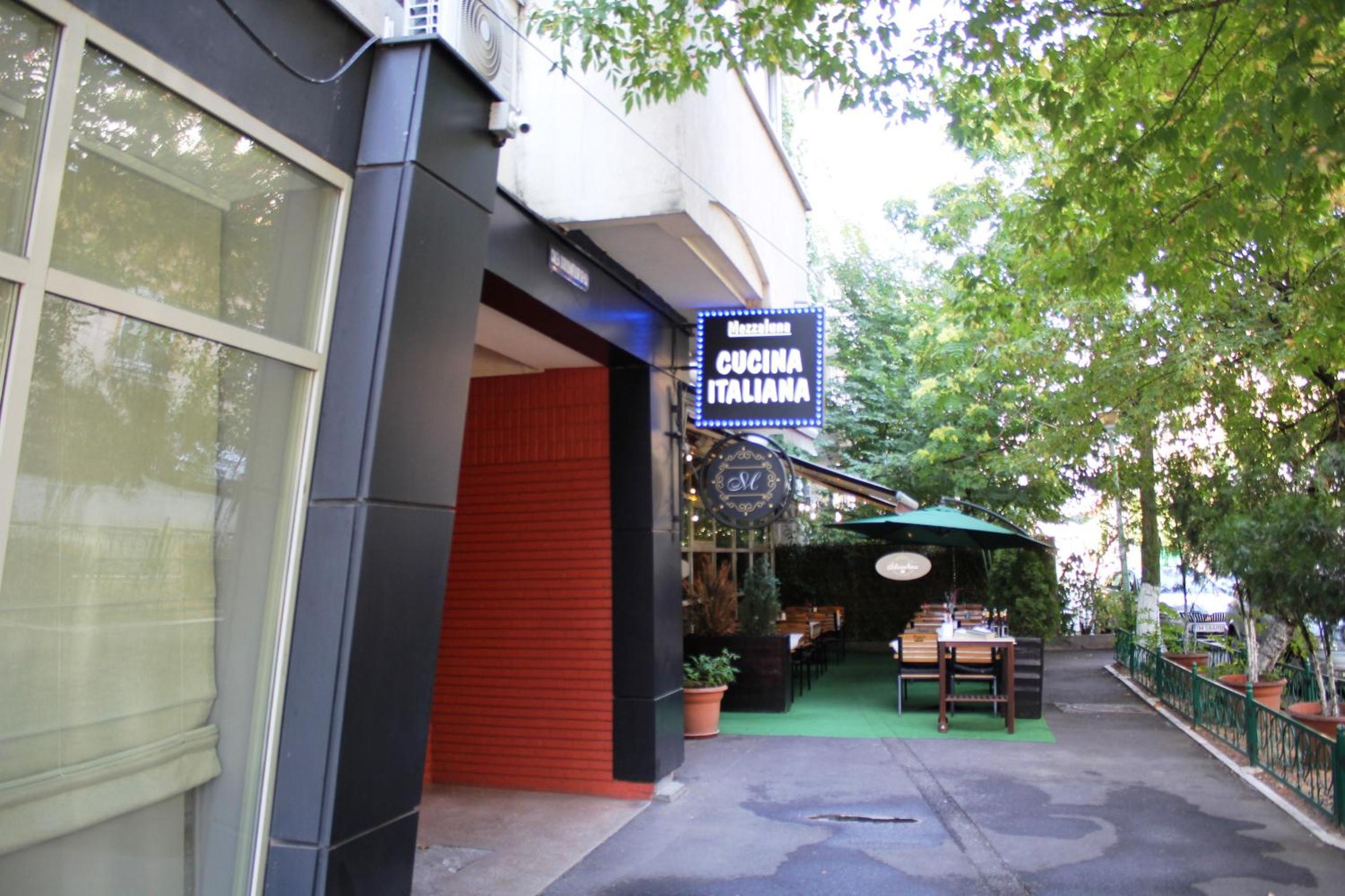 Floreasca 2 room apartment, sleeps 3 view 5