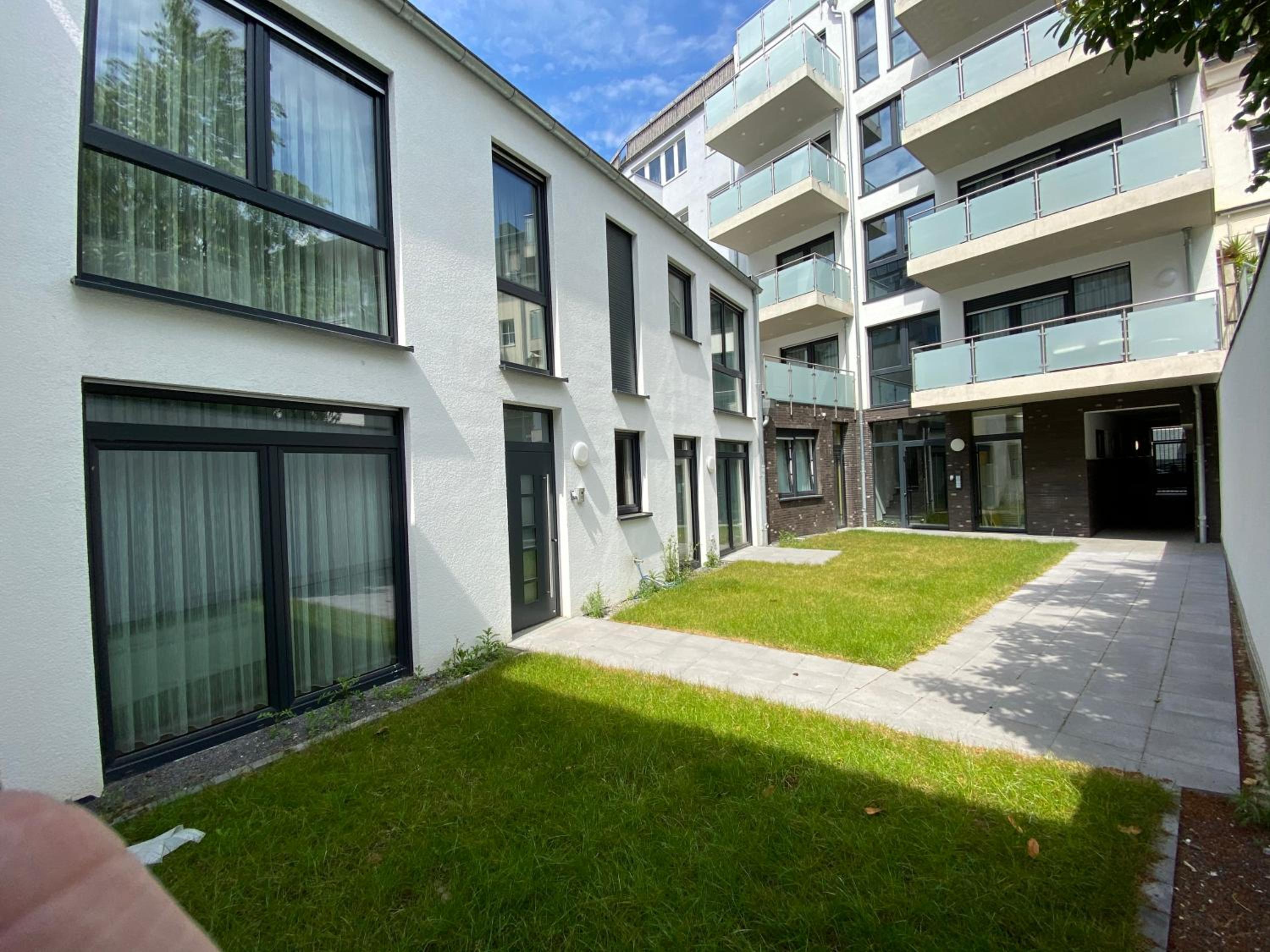 Hotel Sleep Inn Düsseldorf Suites - Image 1