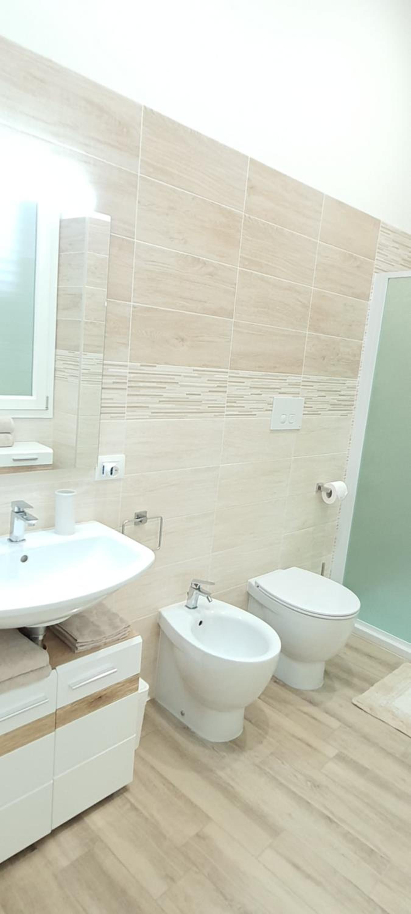 SUITE BLANC APARTMENTS - Monolocali indipendenti con cucina e bagno privato - Check-in e check-out con codice in autonomia h24 - Terrazza in comune NECESSA view 3