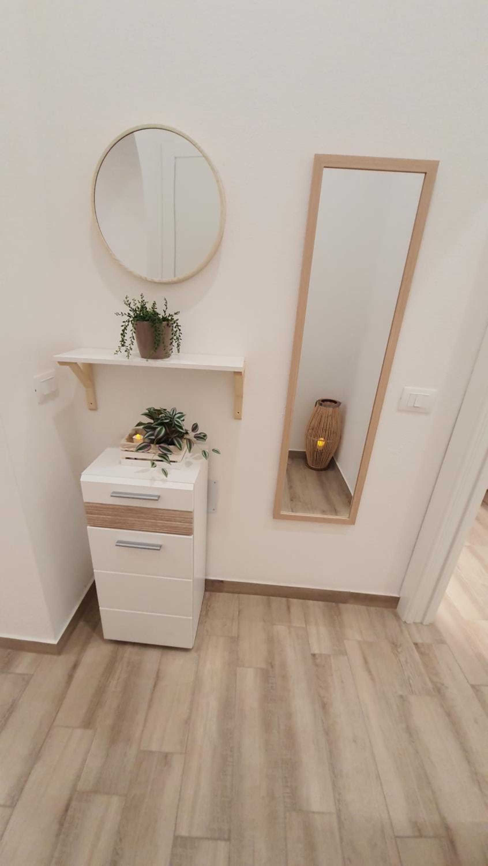 SUITE BLANC APARTMENTS - Monolocali indipendenti con cucina e bagno privato - Check-in e check-out con codice in autonomia h24 - Terrazza in comune NECESSA view 5