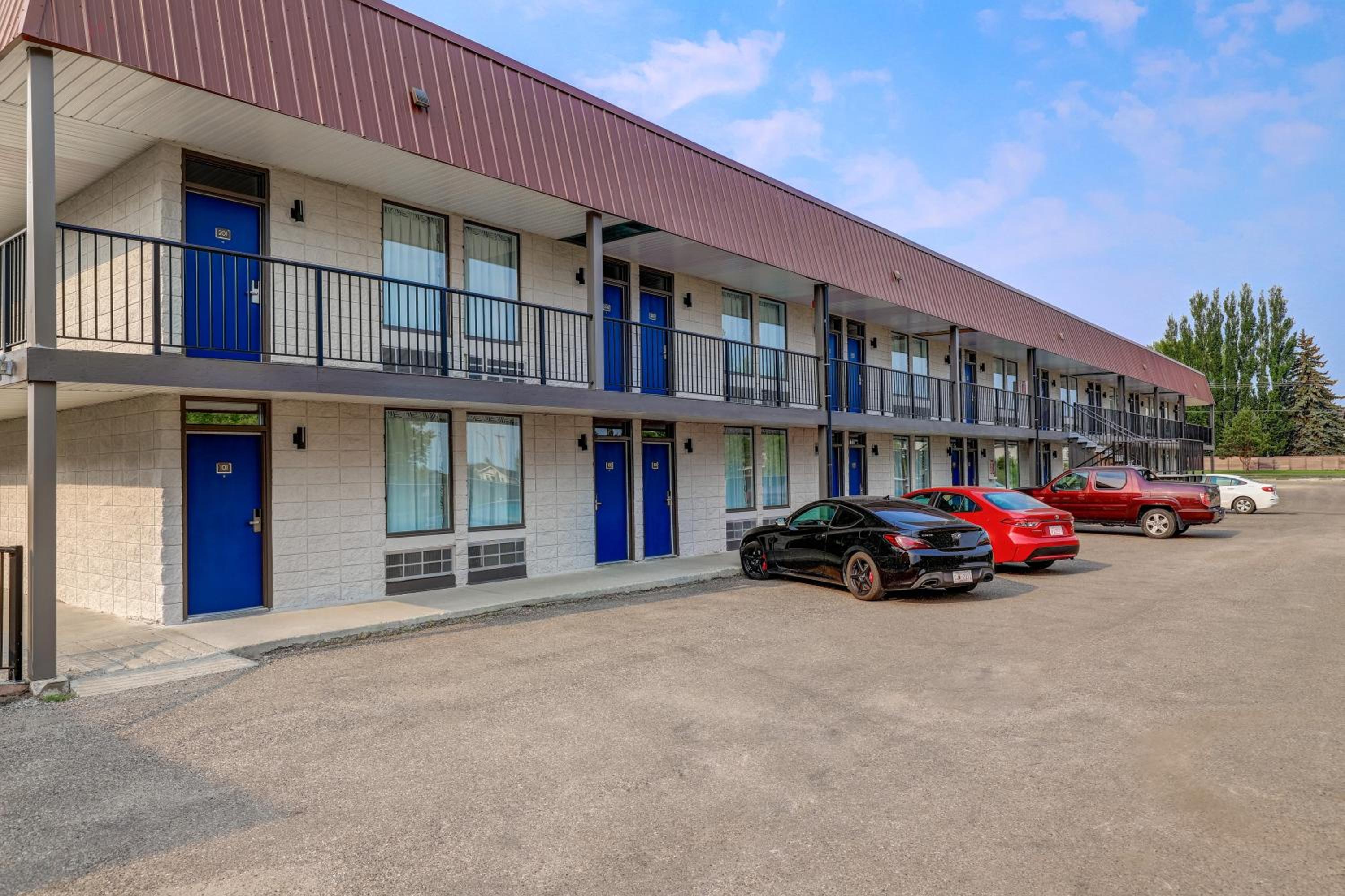 Motel 6 Brooks AB