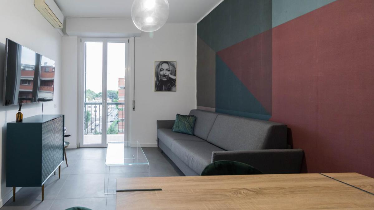 APT24 - MODERN APARTMENT with BALCONY