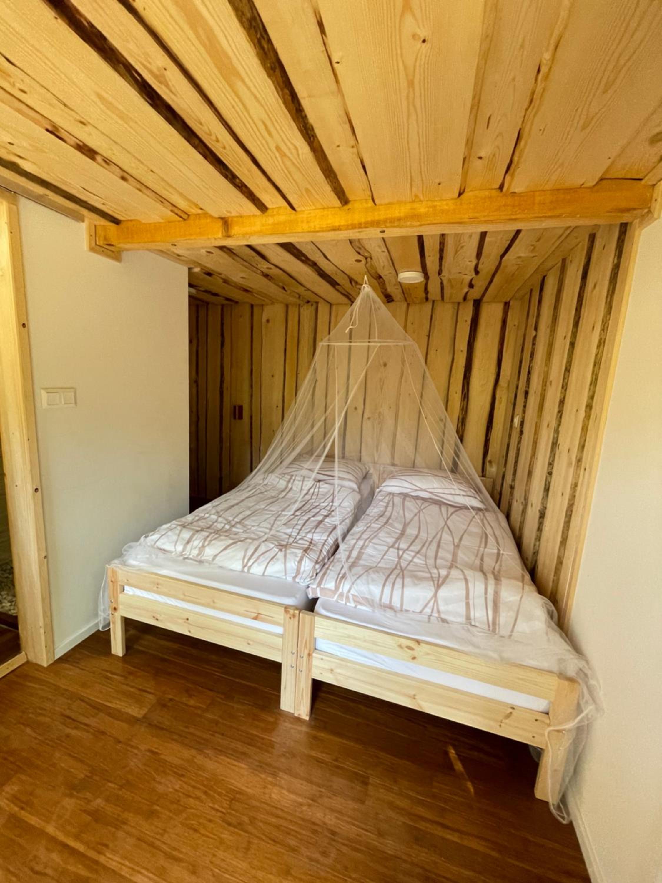 Boutique Glamping Divja DiVine