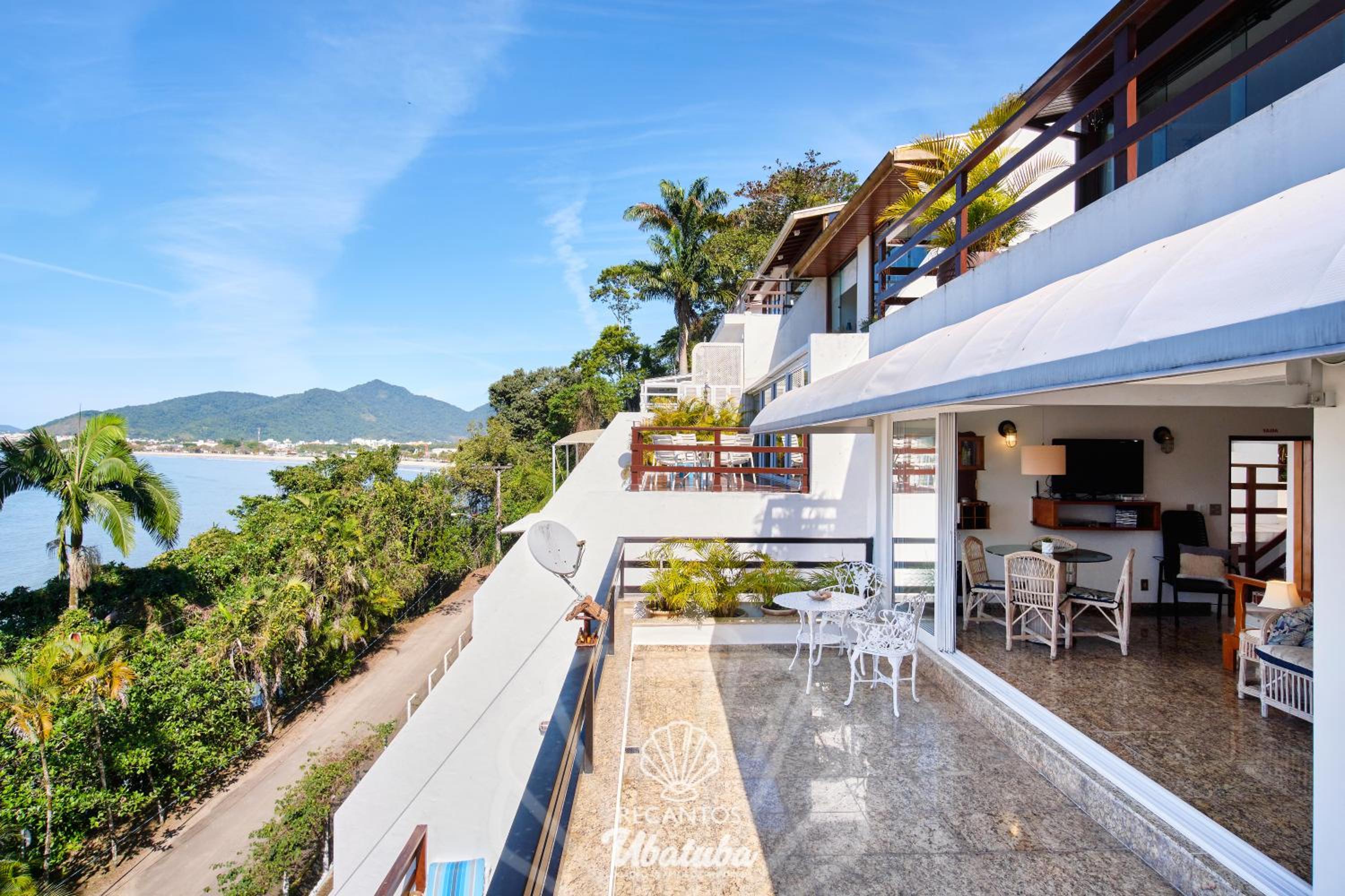 Frente pro MAR, linda VISTA, com piscina e 2 Suítes, no centro de Ubatuba, RECANTO 4 view 2