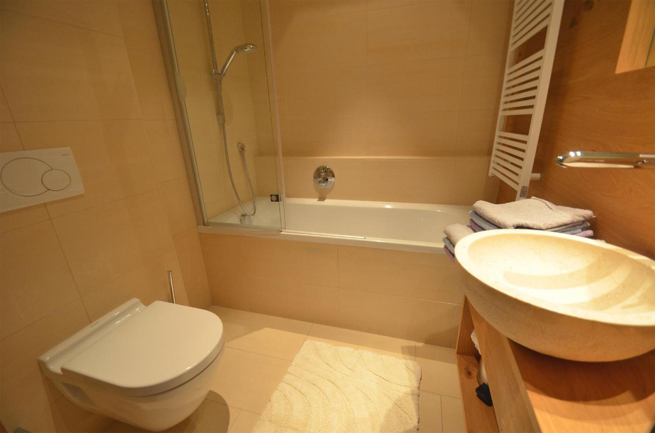 Zell City Exclusive Lodges by All in One Apartments