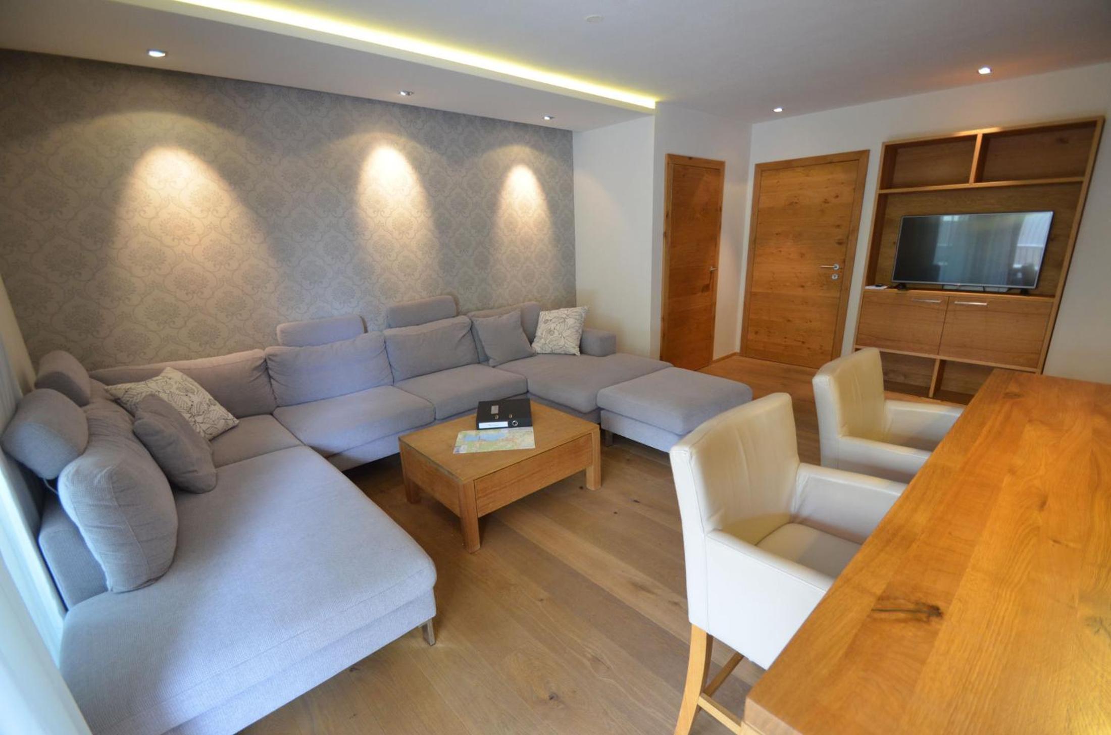 Zell City Exclusive Lodges by All in One Apartments
