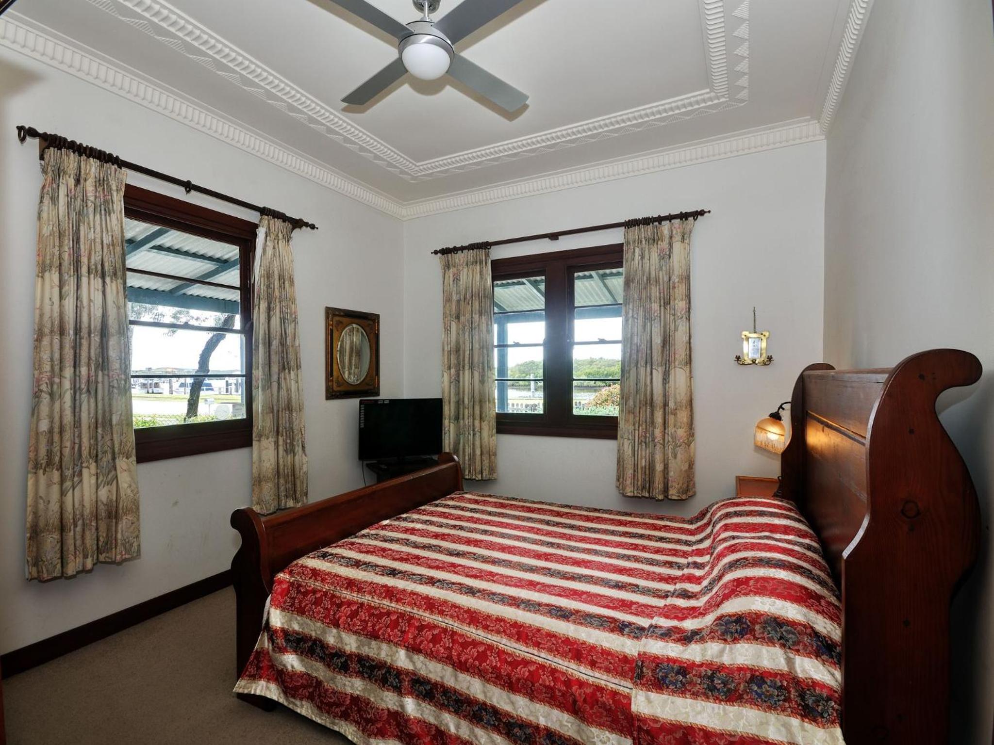 The Lakes Cottage
