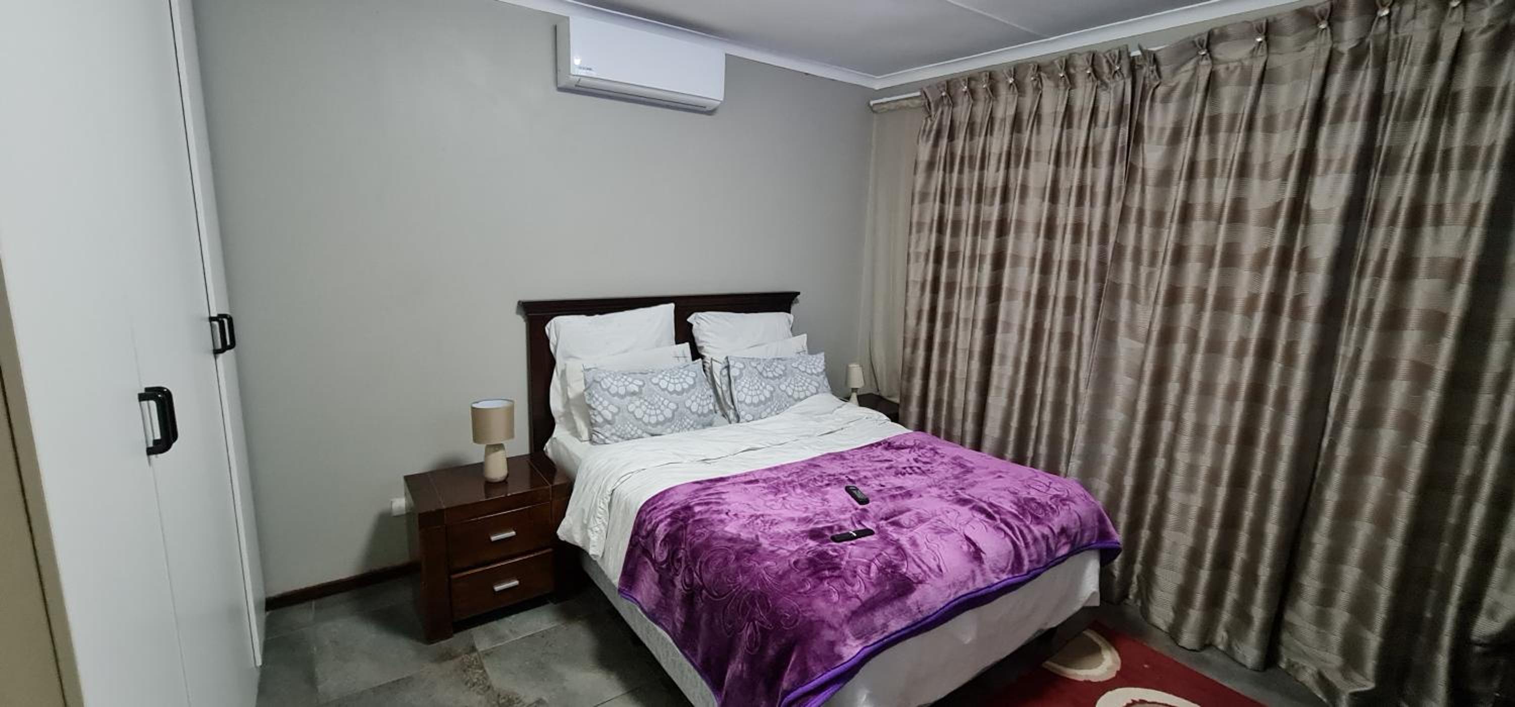 Executive 2 bed Apartment, free WIFI and DSTV