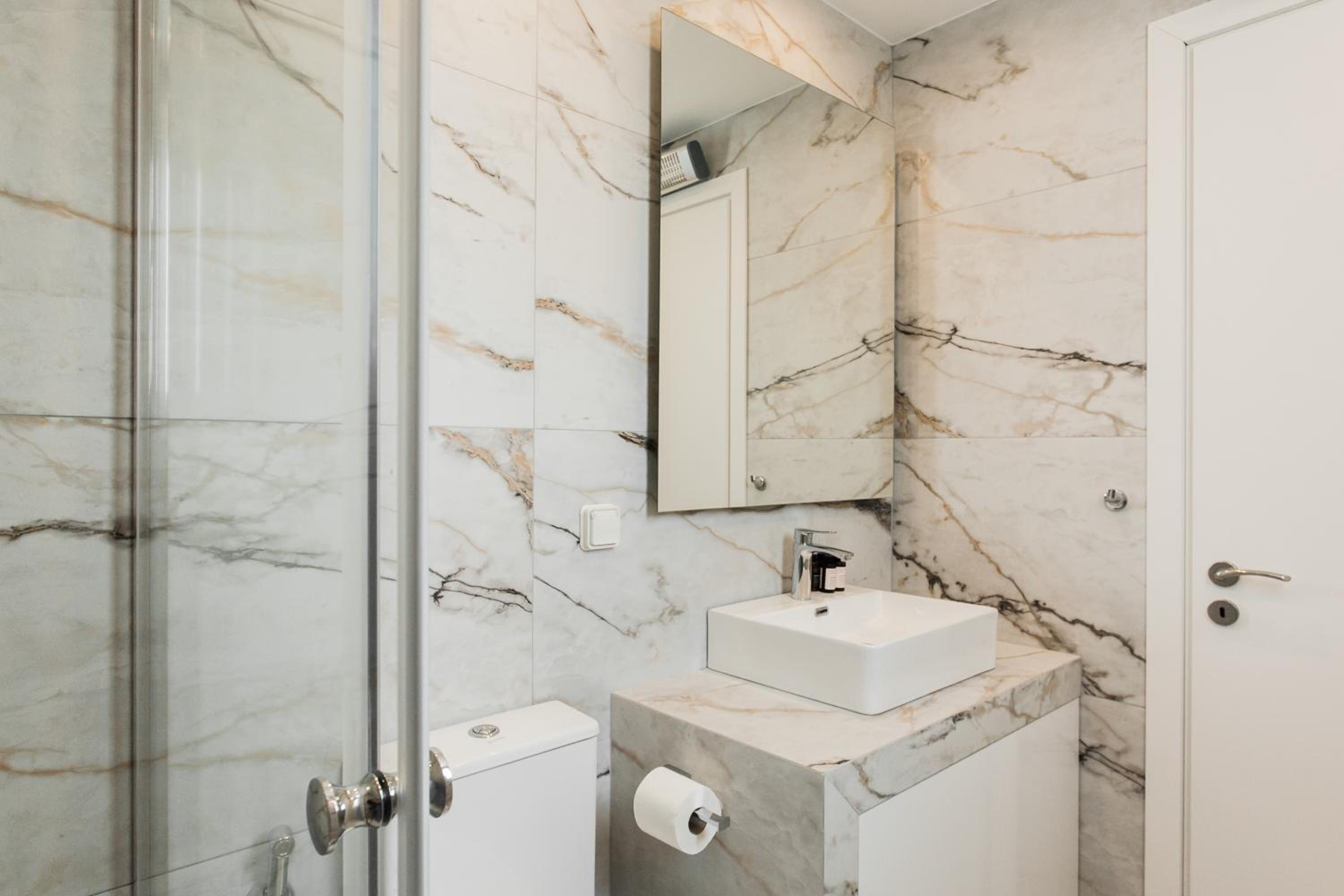 WYZ Athens Apartments by UPSTREET