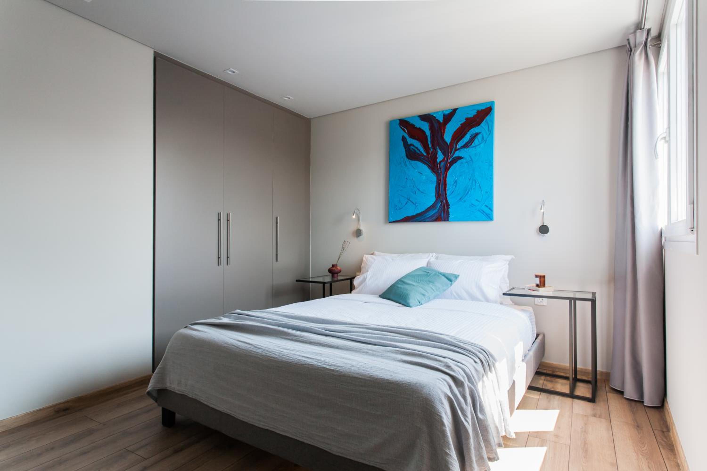 WYZ Athens Apartments by UPSTREET
