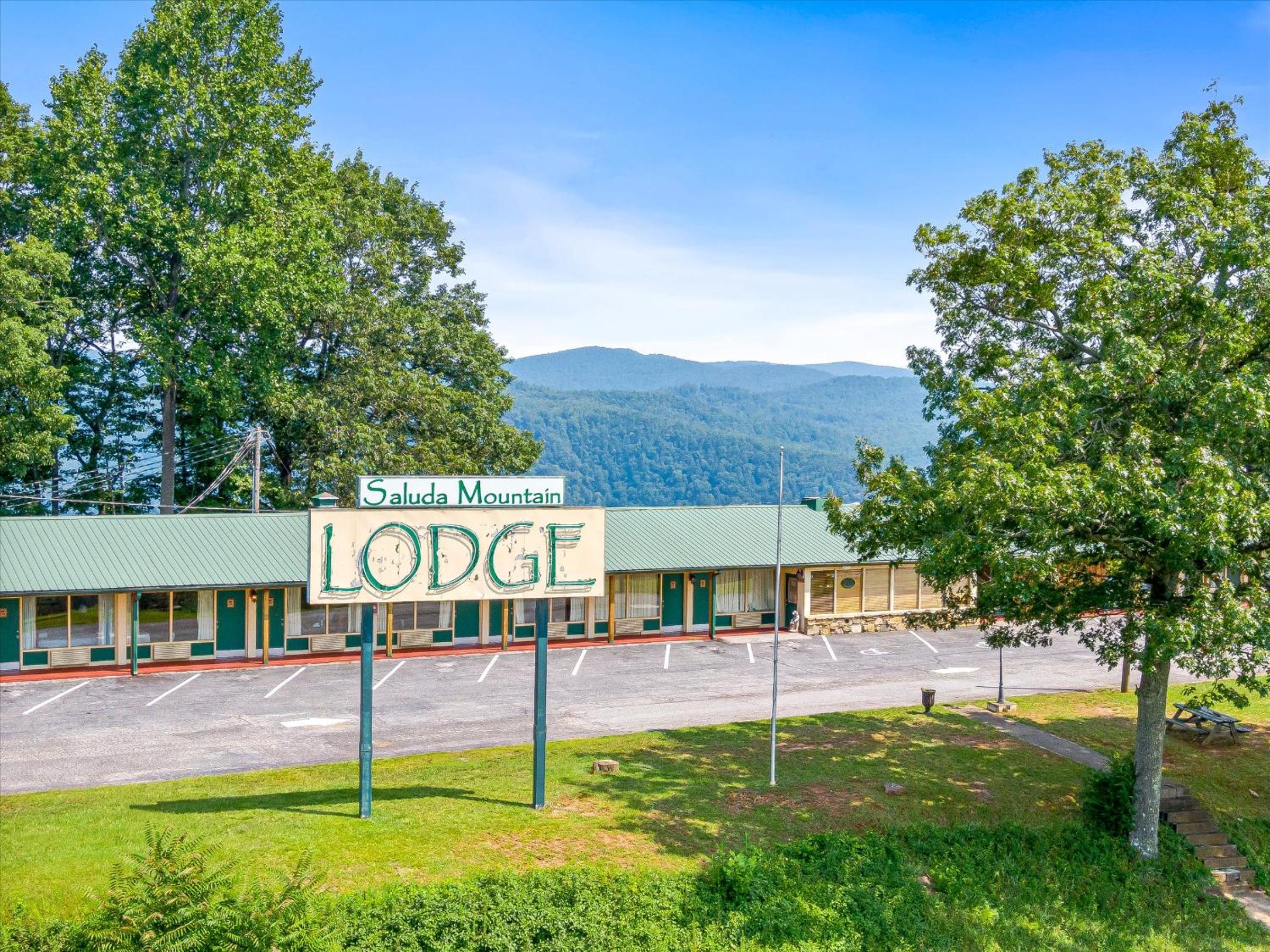 Green River Lodge