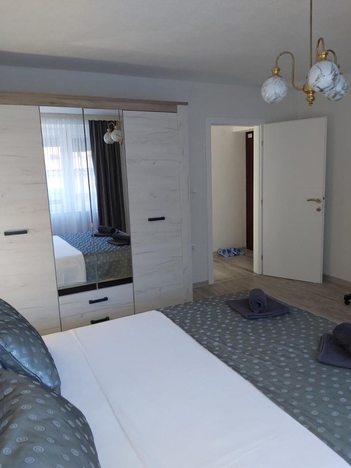 Apartman Alma view 2