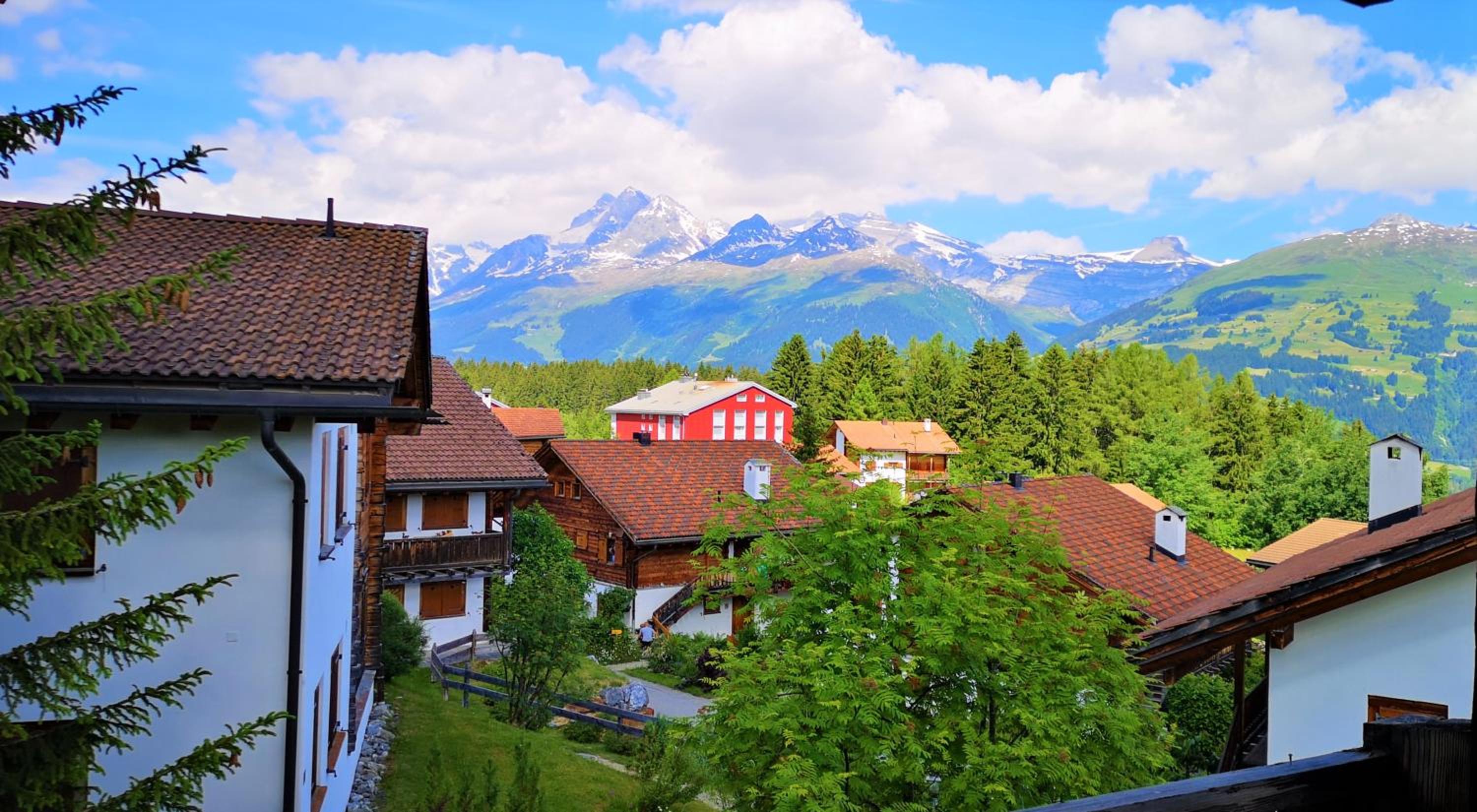 grosses Ferienhaus mit Sauna im Skigeb. Obersaxen