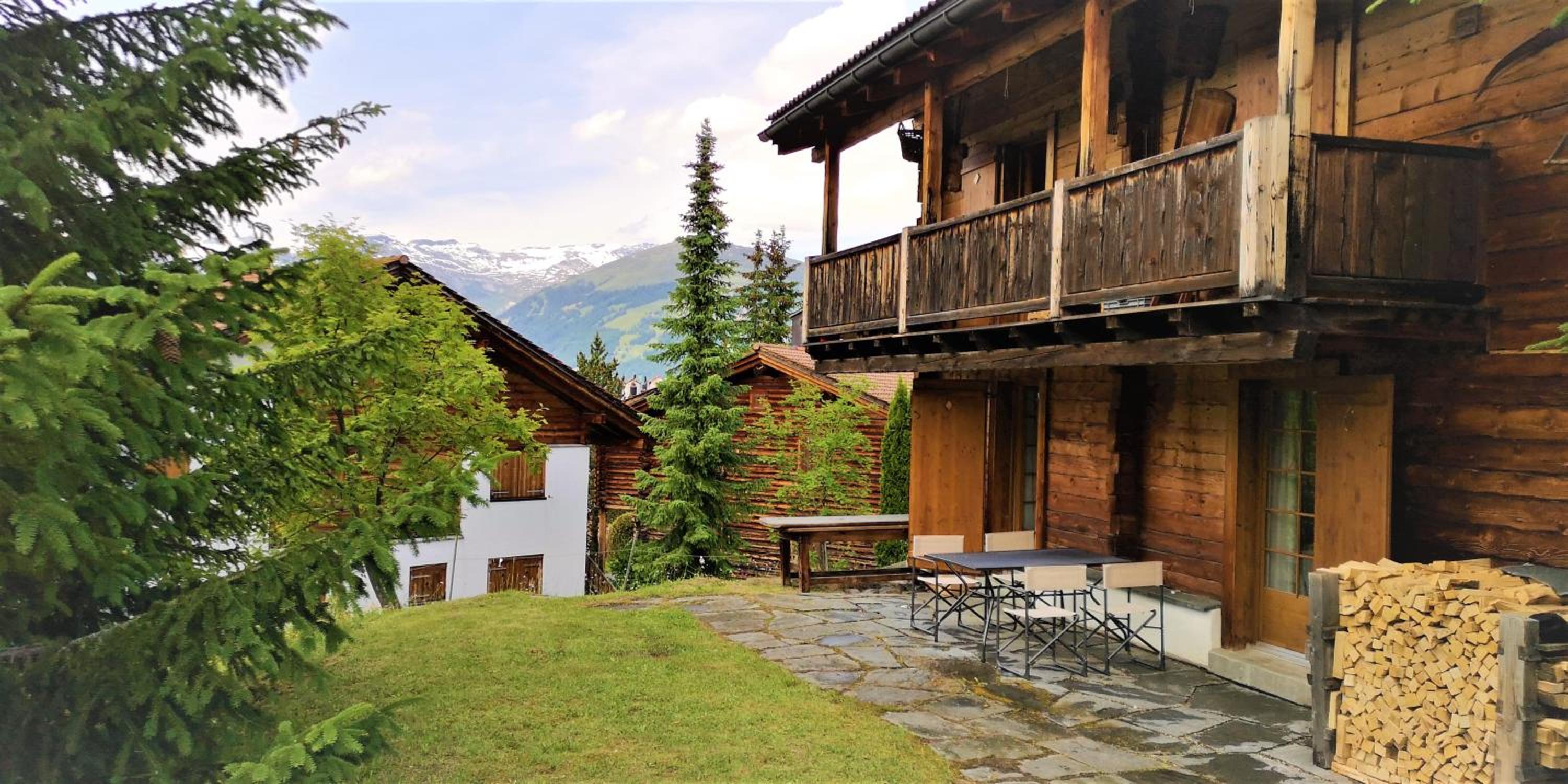 grosses Ferienhaus mit Sauna im Skigeb. Obersaxen