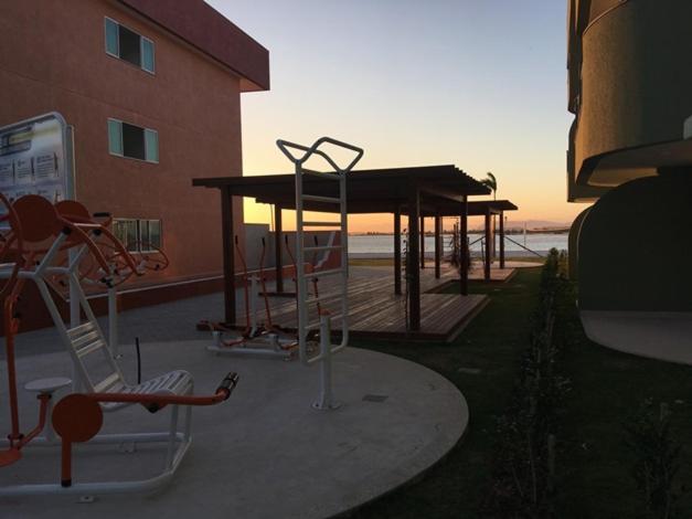 Arraial do Cabo Golden Lake Residence frente a la laguna