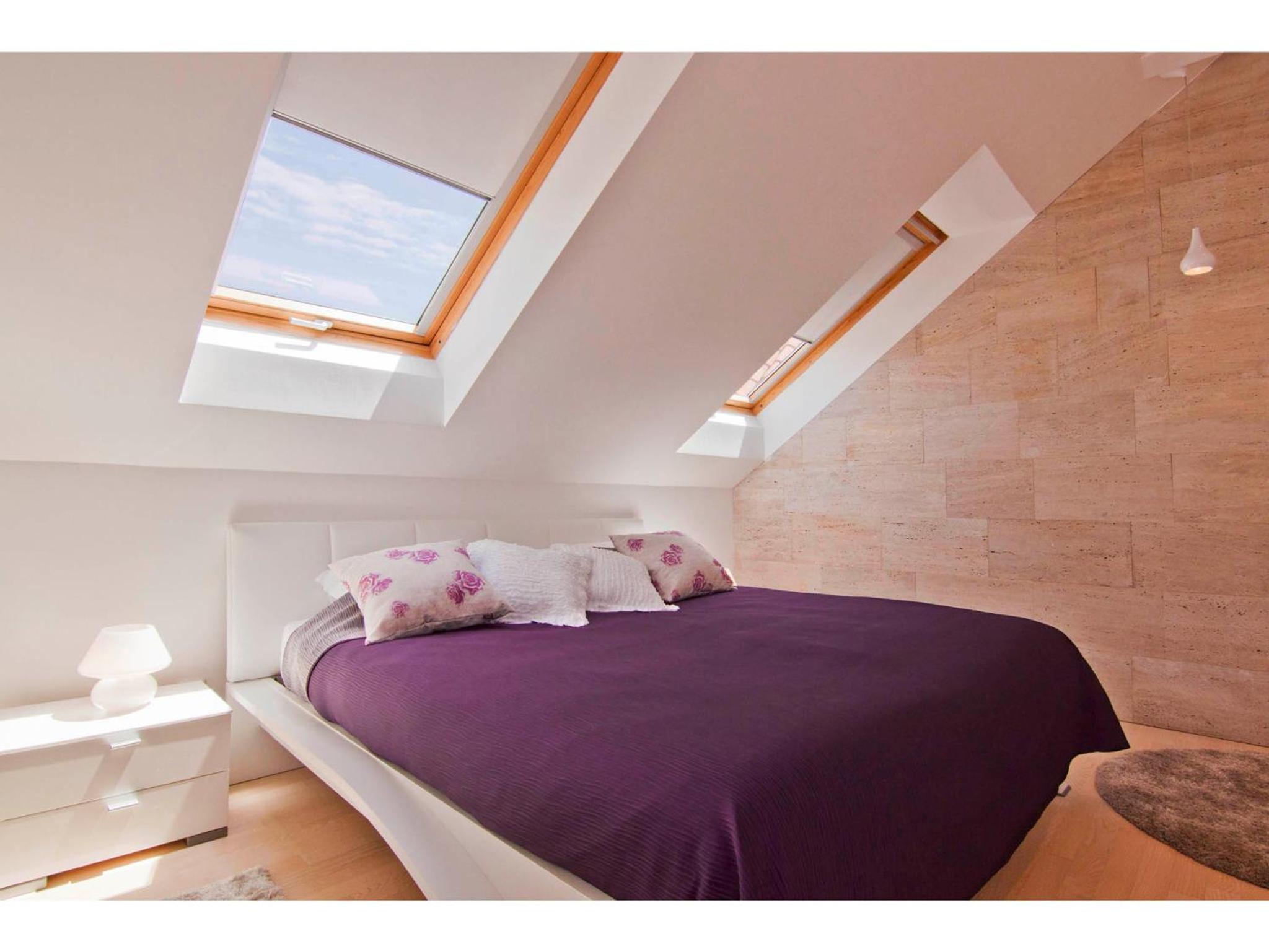 Laura Lux Suites