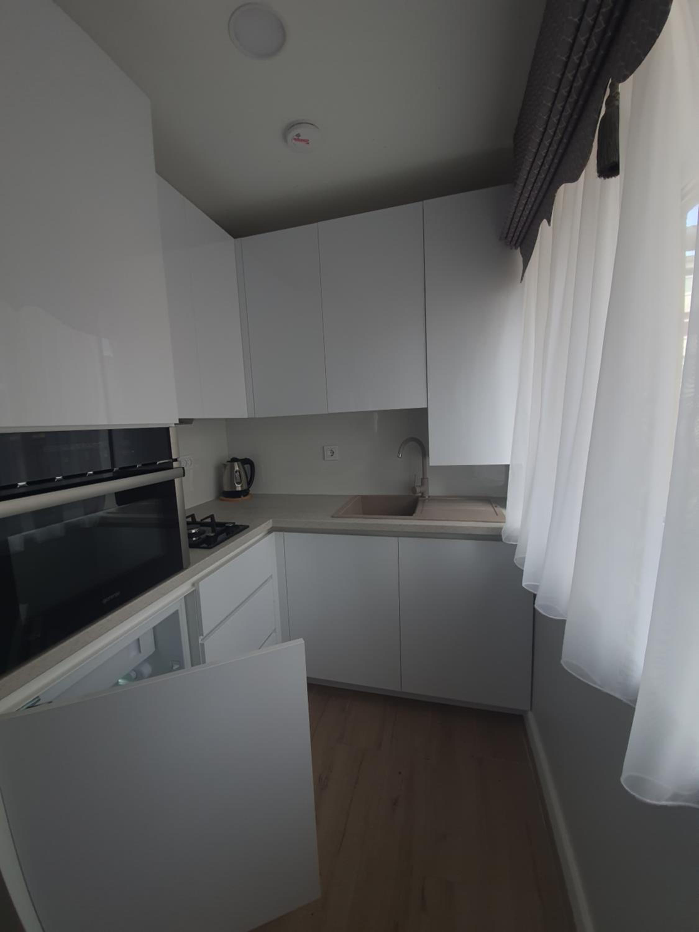 Central Apartment III view 3